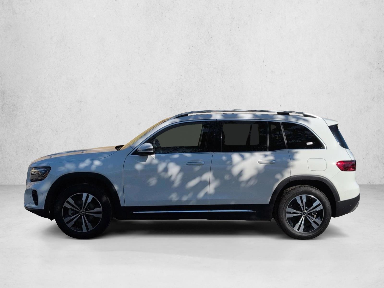 Thumbnail: 2026 Mercedes-Benz GLB - 2