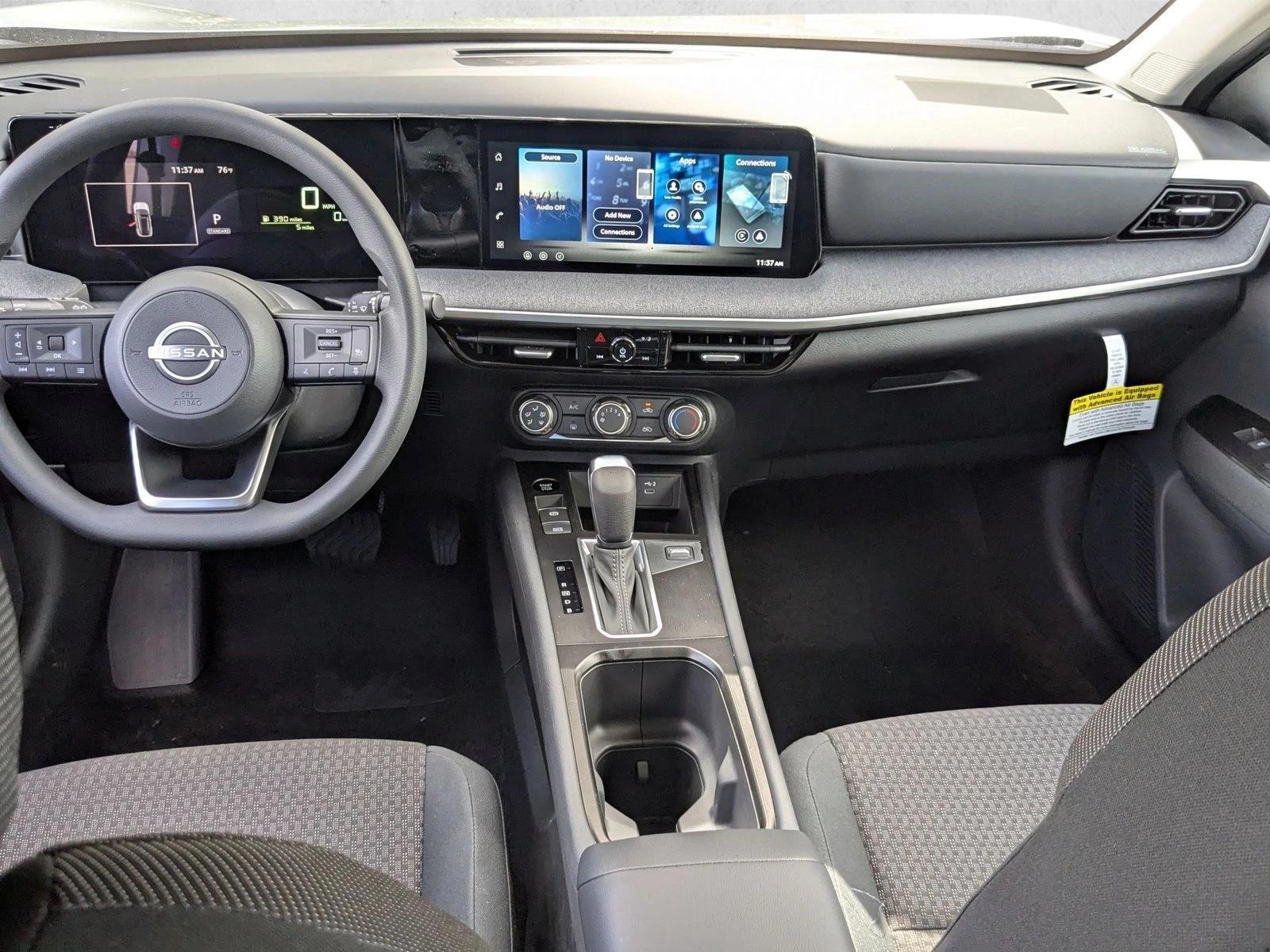 Thumbnail: 2026 Nissan Kicks - 4