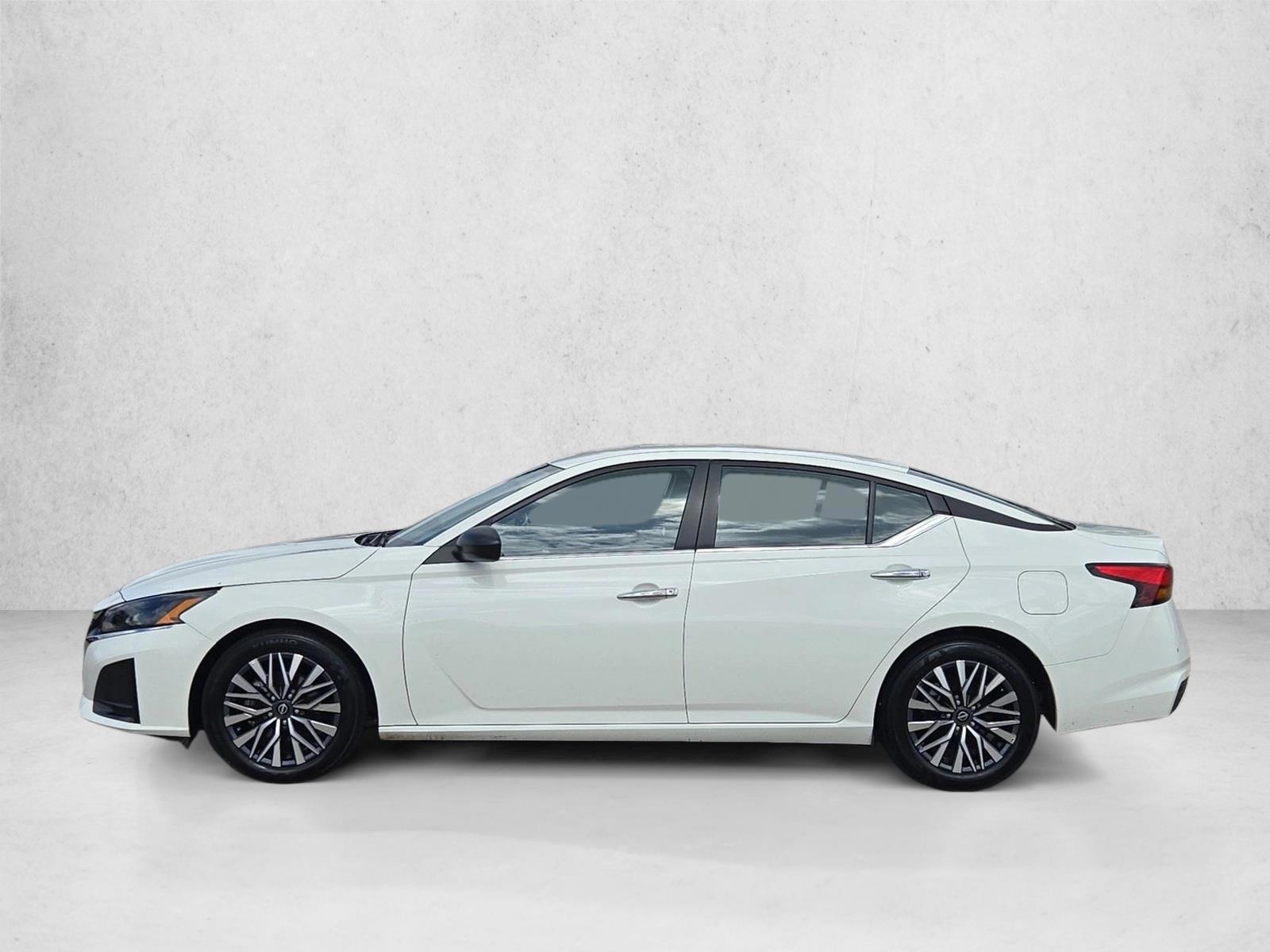 Thumbnail: 2025 Nissan Altima - 2