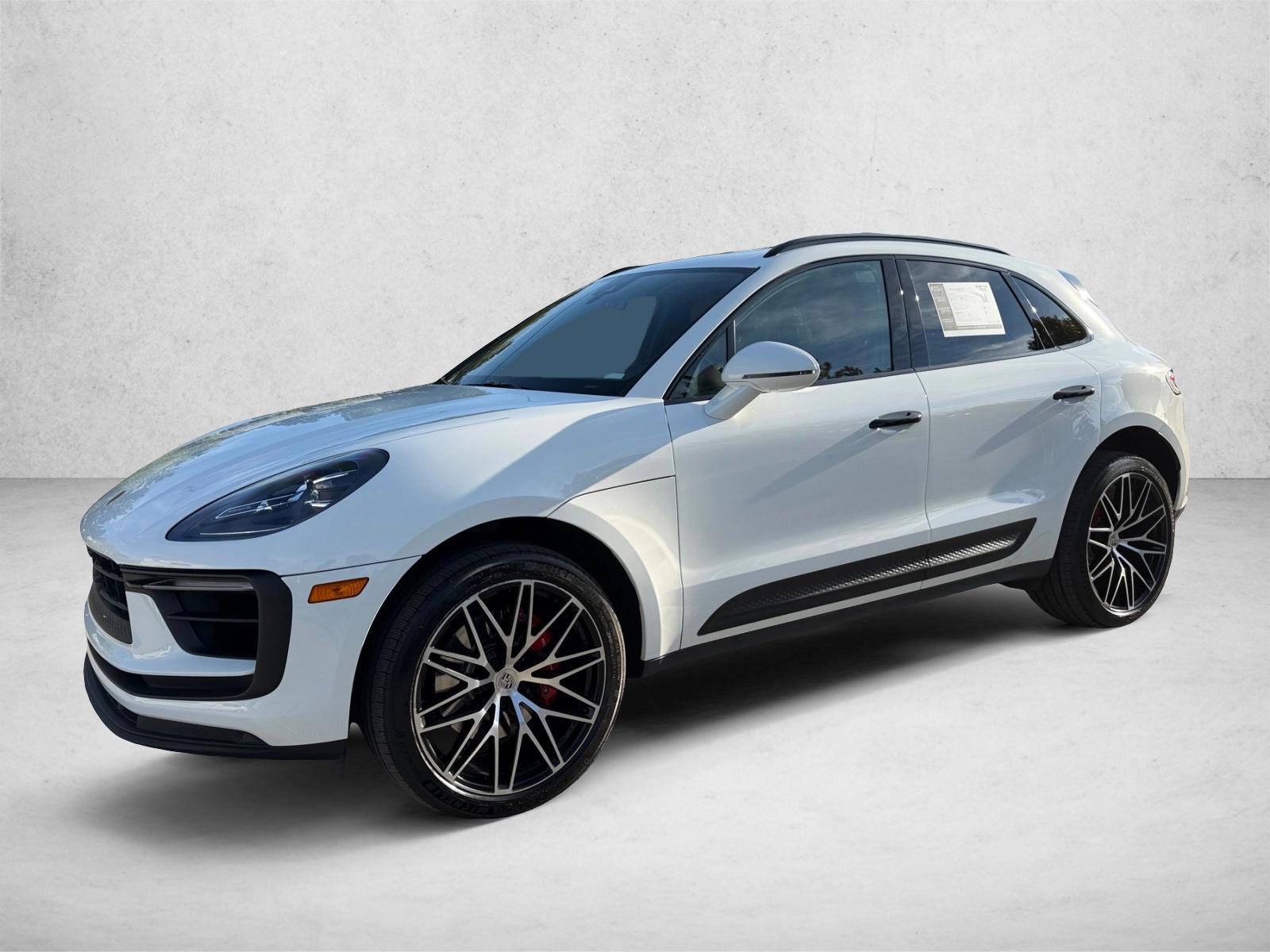 Thumbnail: 2022 Porsche Macan - 1