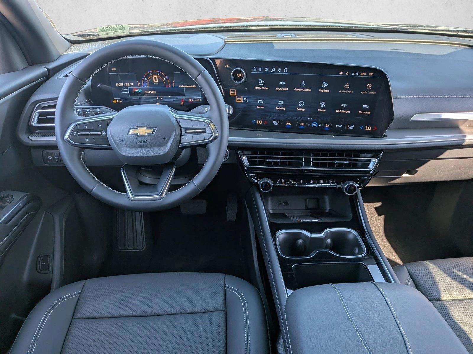 Thumbnail: 2027 Chevrolet Traverse - 3