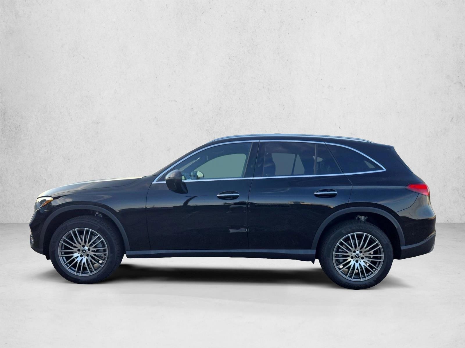 Thumbnail: 2027 Mercedes-Benz GLC - 2