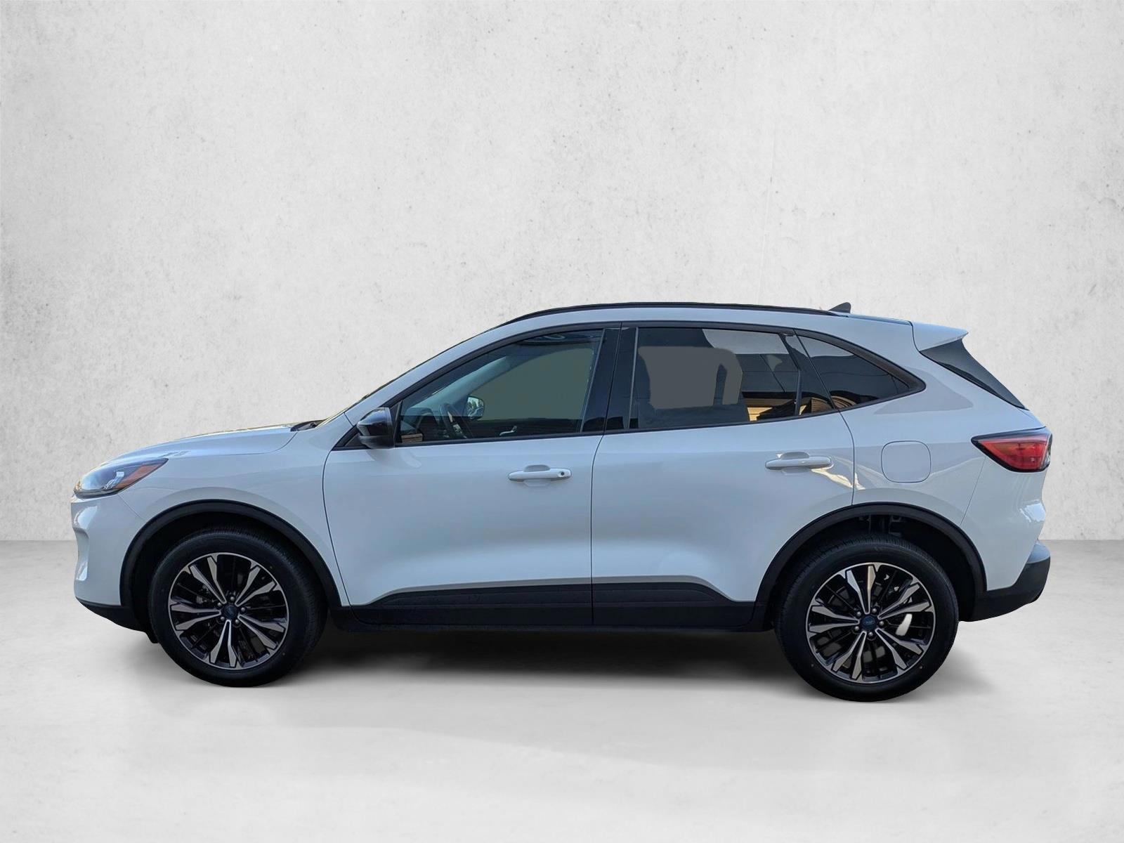 Thumbnail: 2022 Ford Escape - 2