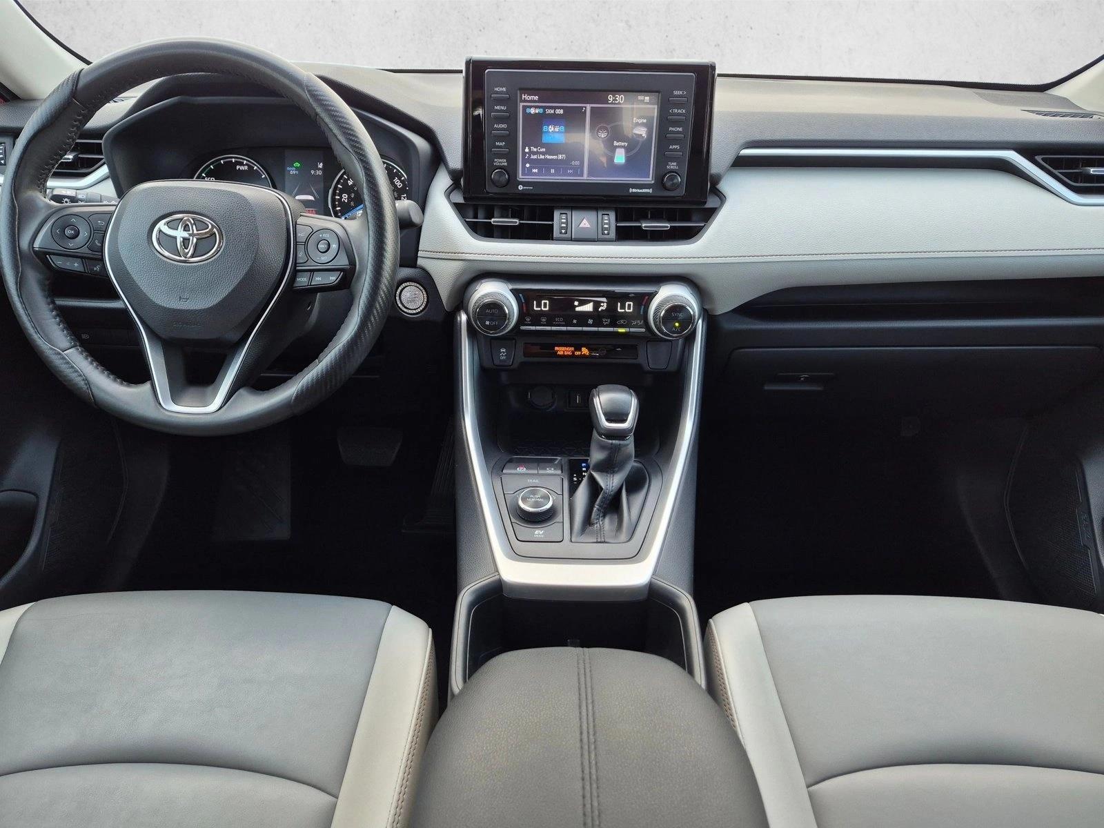 Thumbnail: 2022 Toyota RAV4 - 3