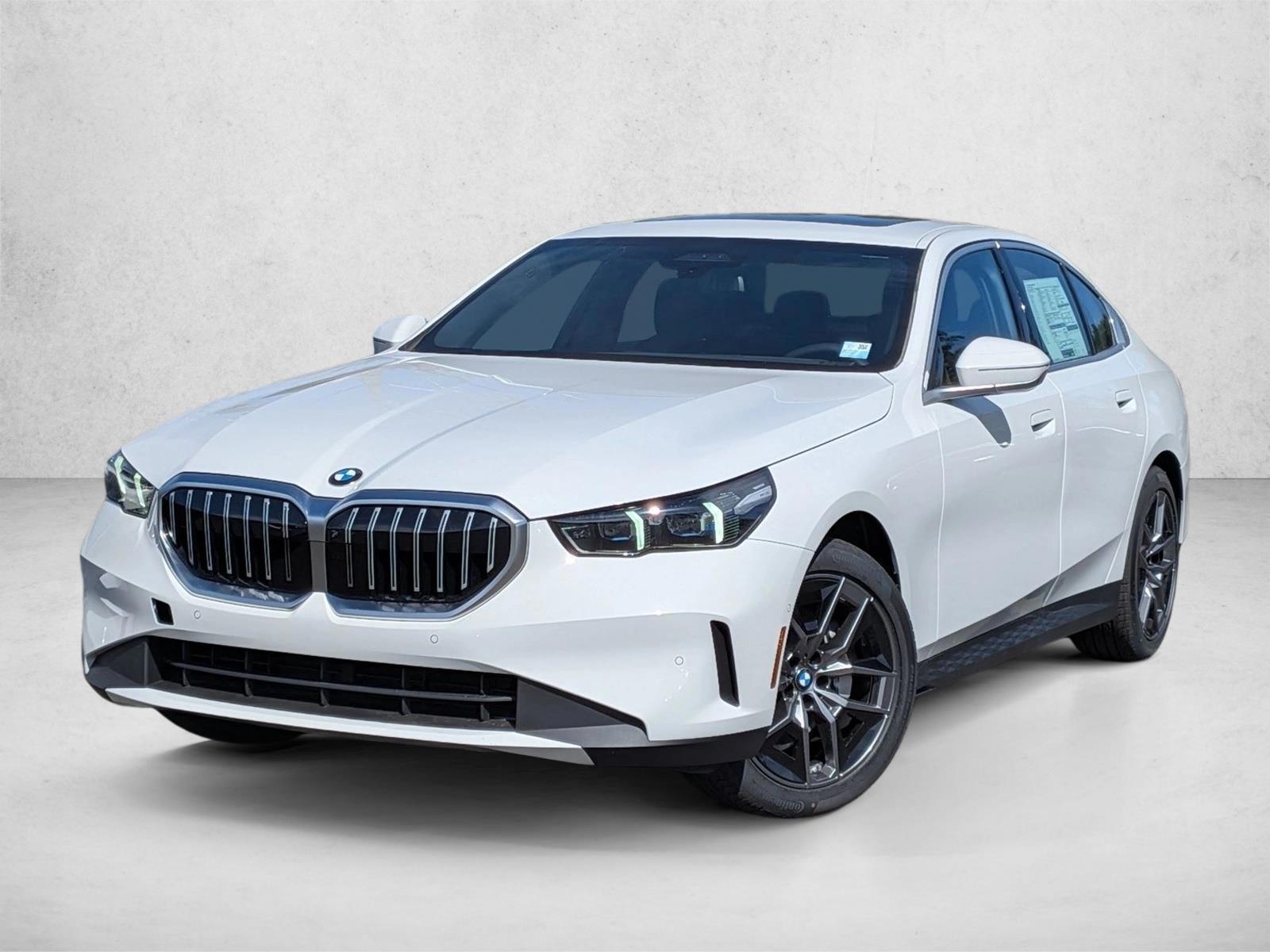Thumbnail: 2027 BMW 5 Series - 1