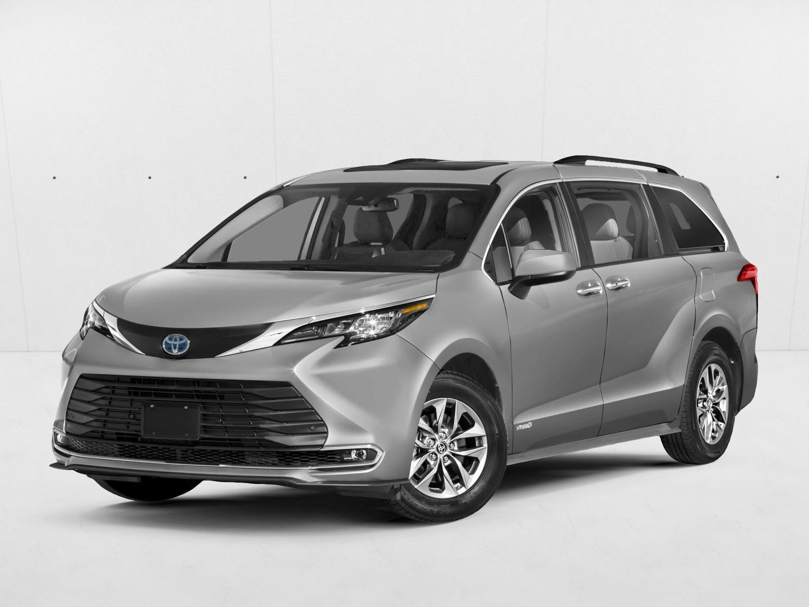 2023 Toyota Sienna XLE 7-Passenger Hybrid FWD's photo