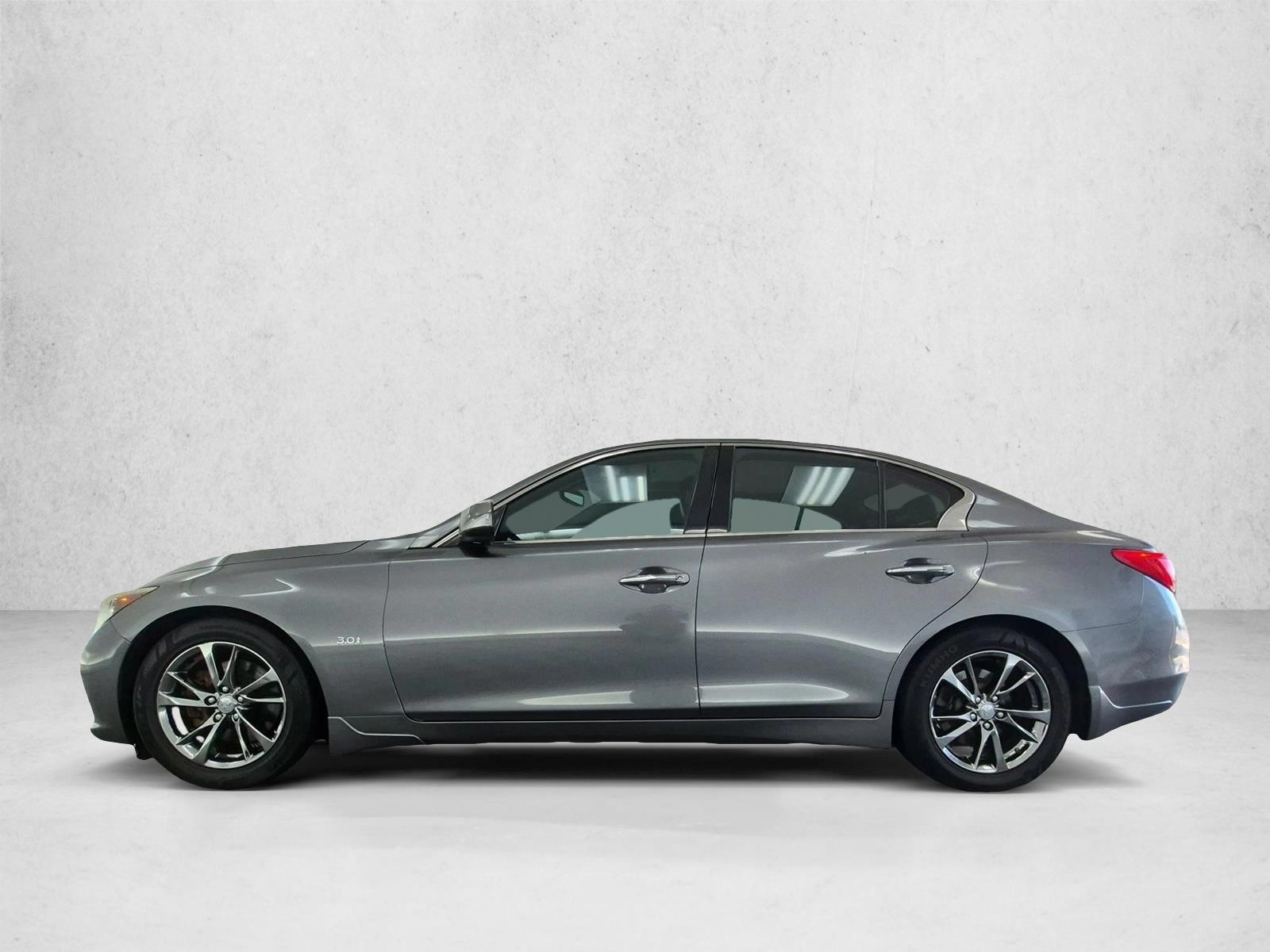 Thumbnail: 2017 INFINITI Q50 - 2