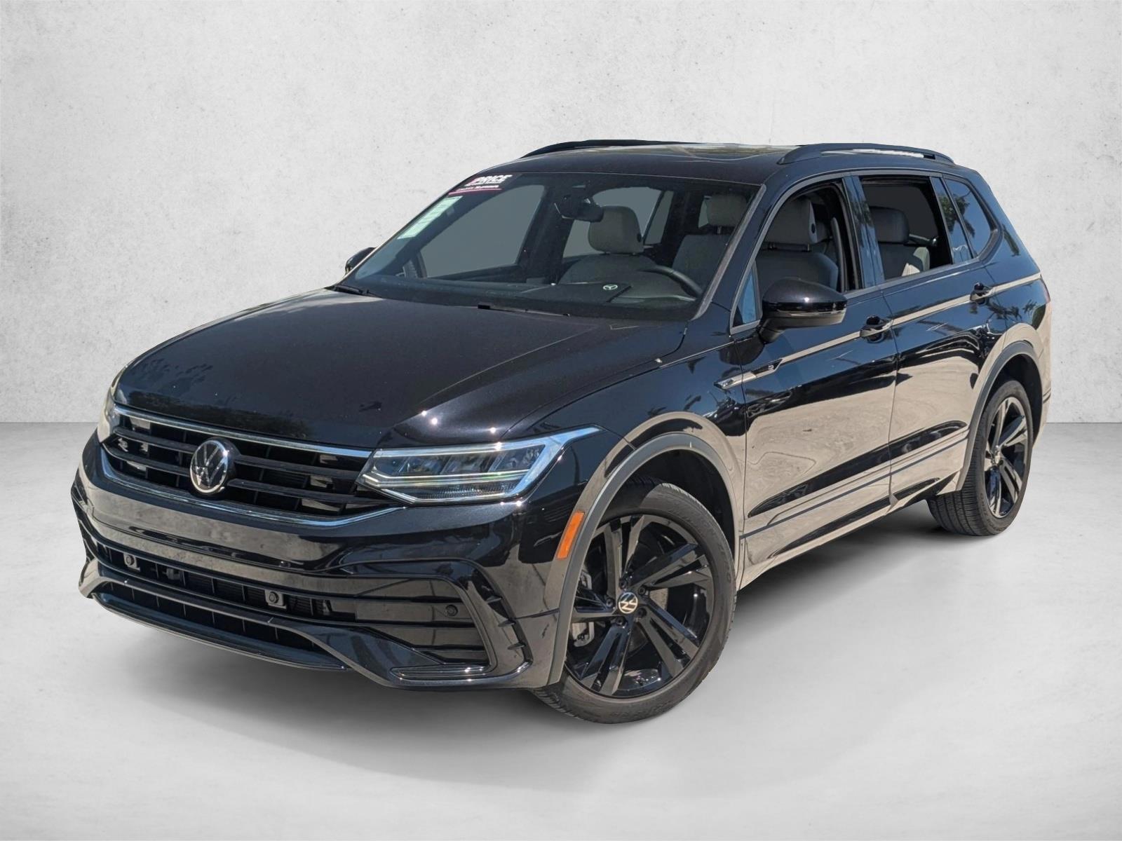 Thumbnail: 2024 Volkswagen Tiguan - 1