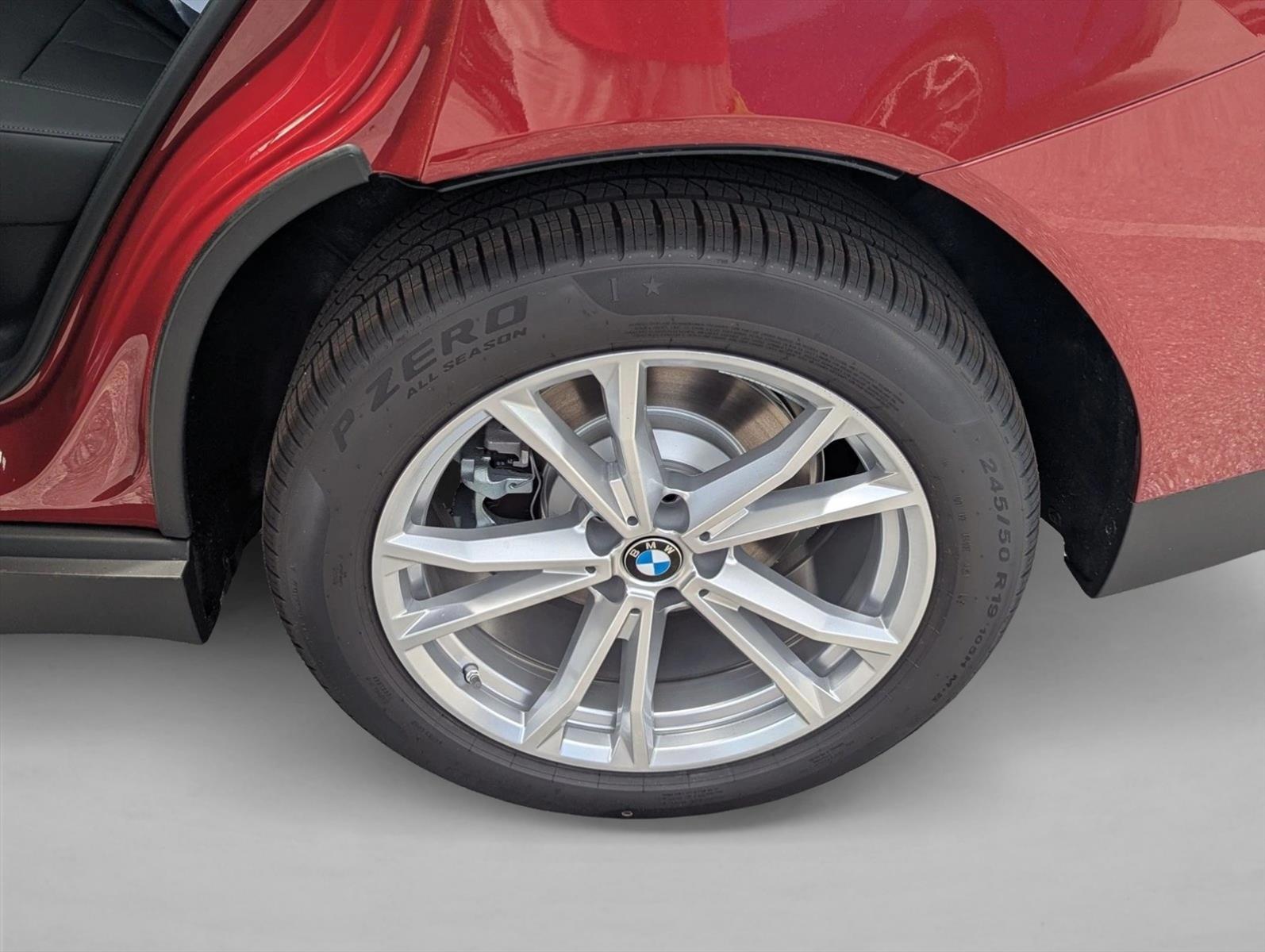 2025 BMW X3 30 - Photo 9