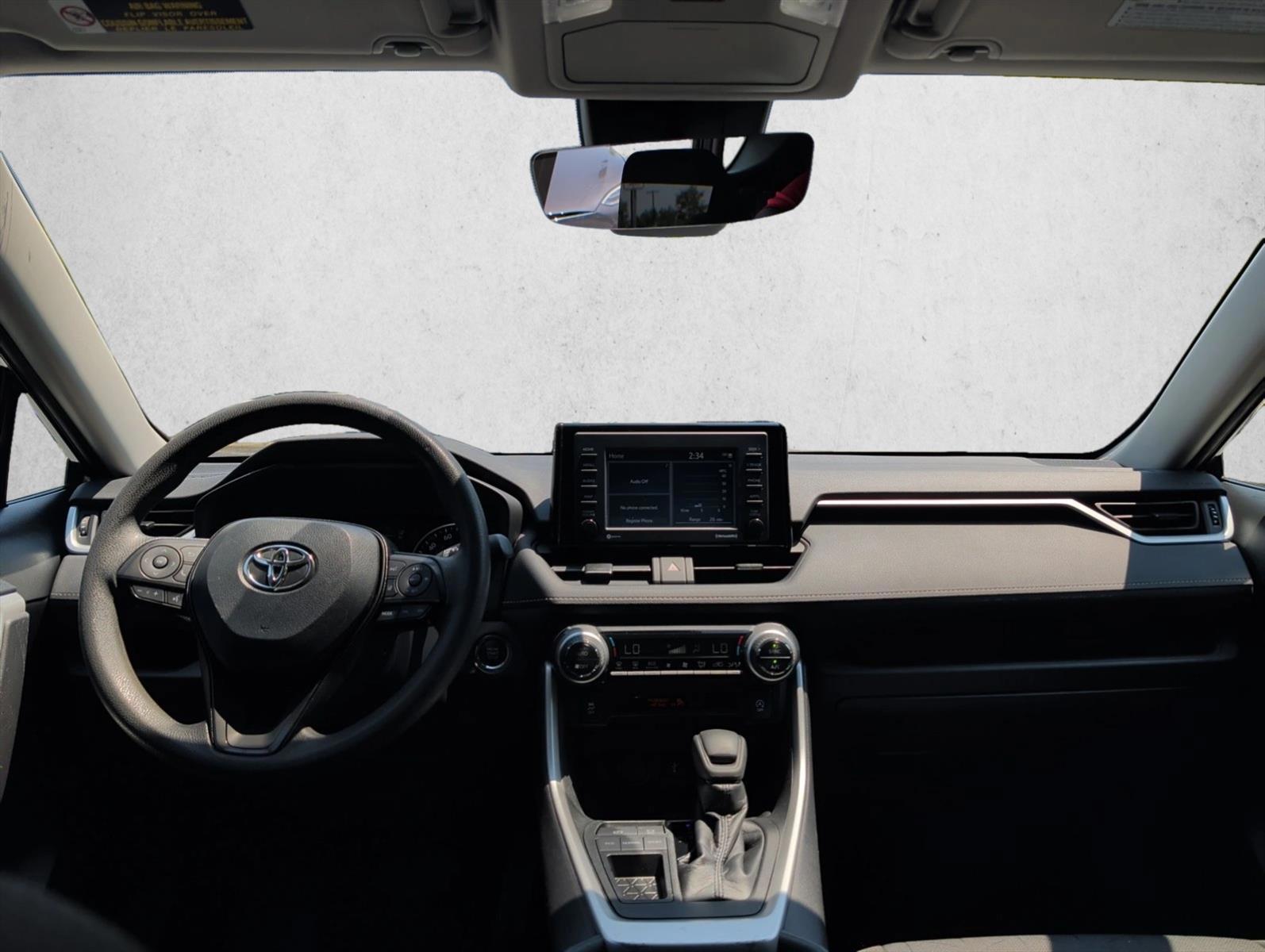 Thumbnail: 2021 Toyota RAV4 - 3