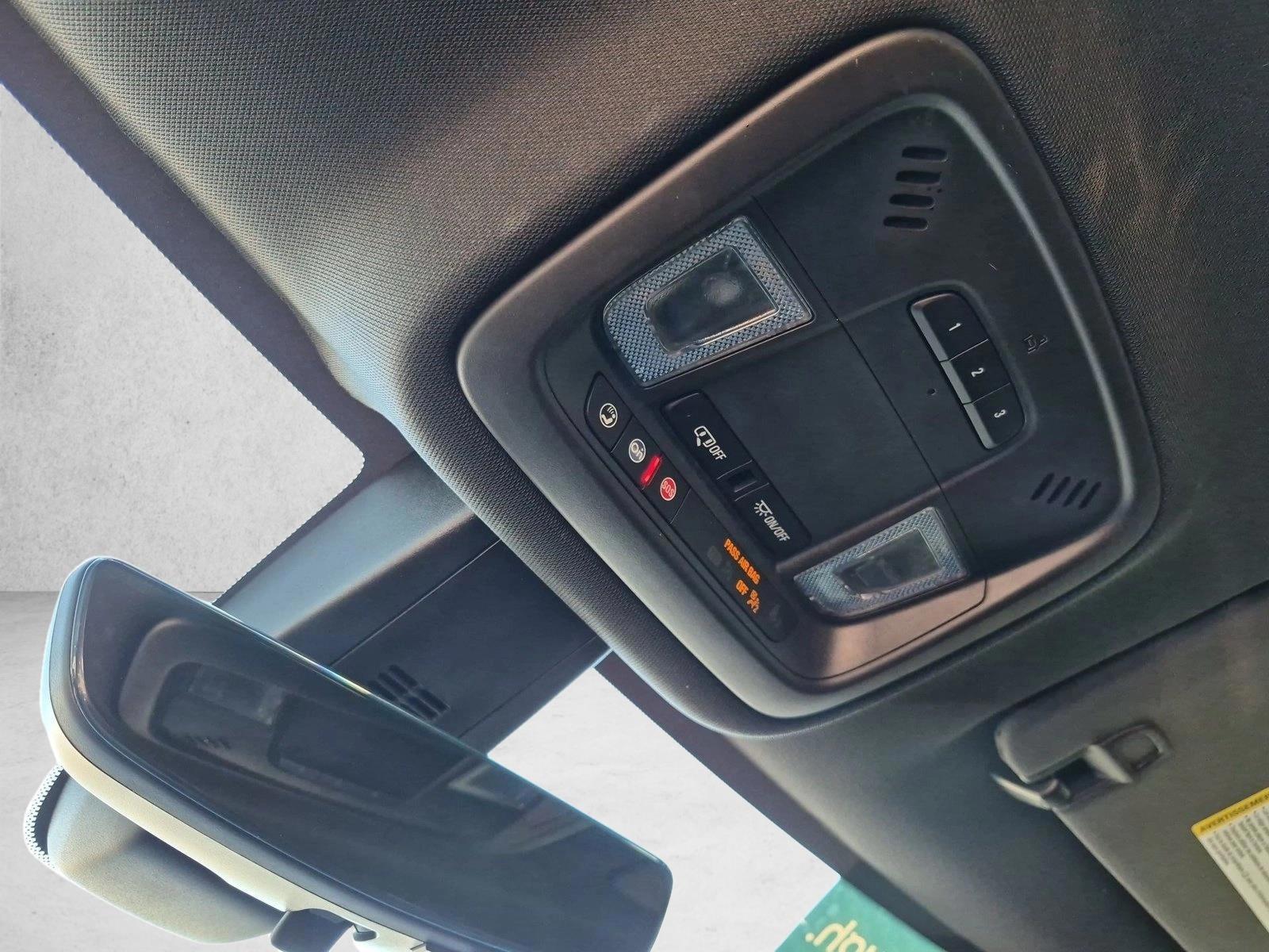 2023 Chevrolet Traverse RS - Photo 20