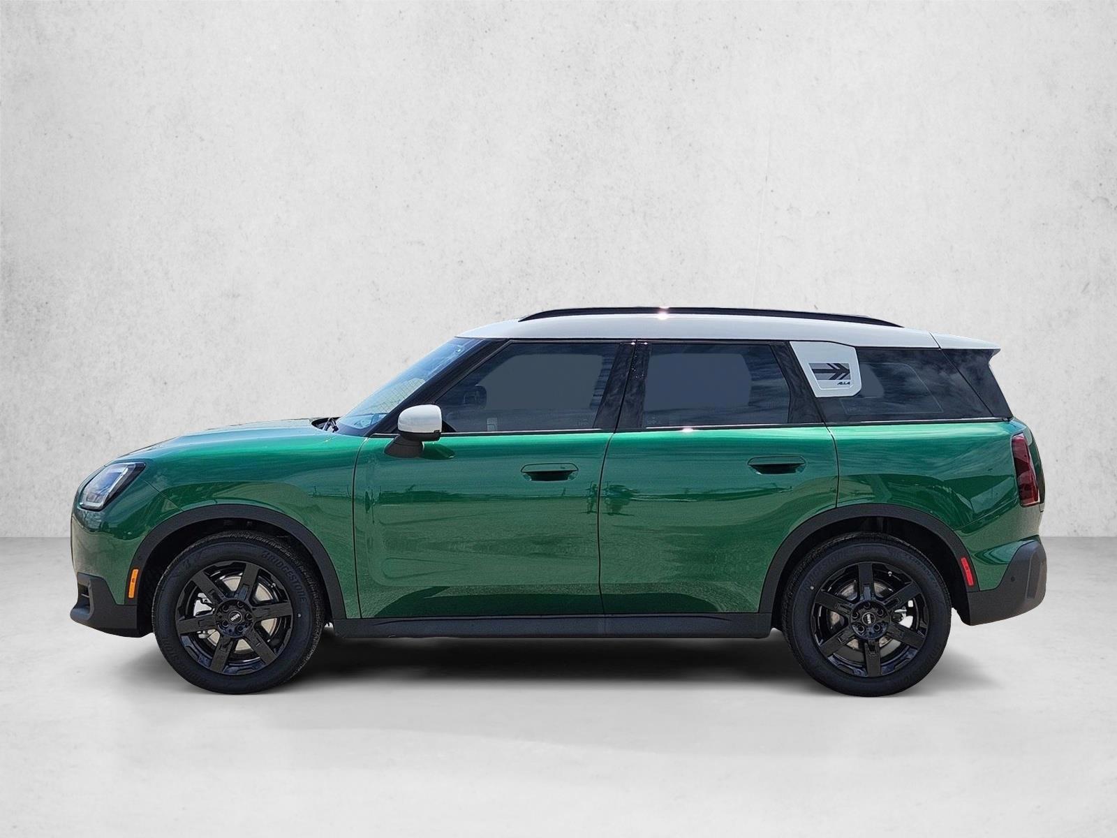 Thumbnail: 2027 MINI Cooper Countryman - 2