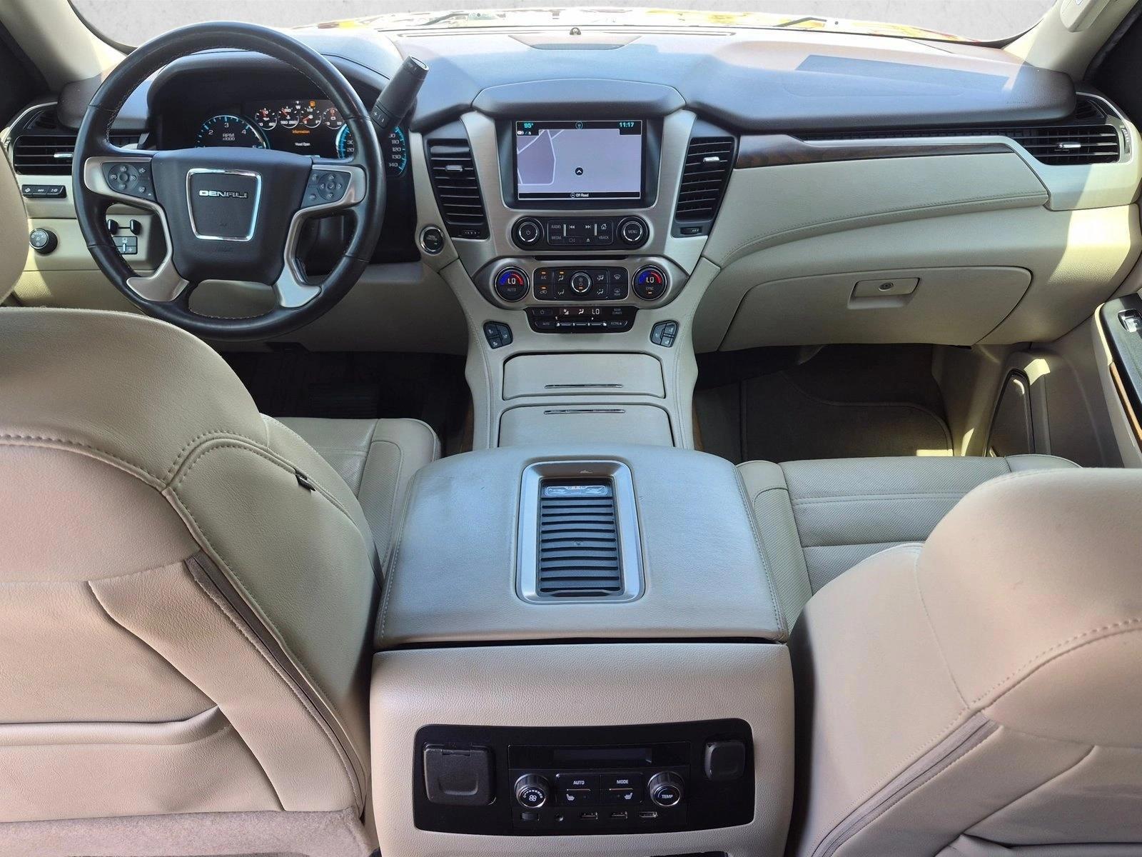 2019 GMC Yukon XL Denali - Photo 17