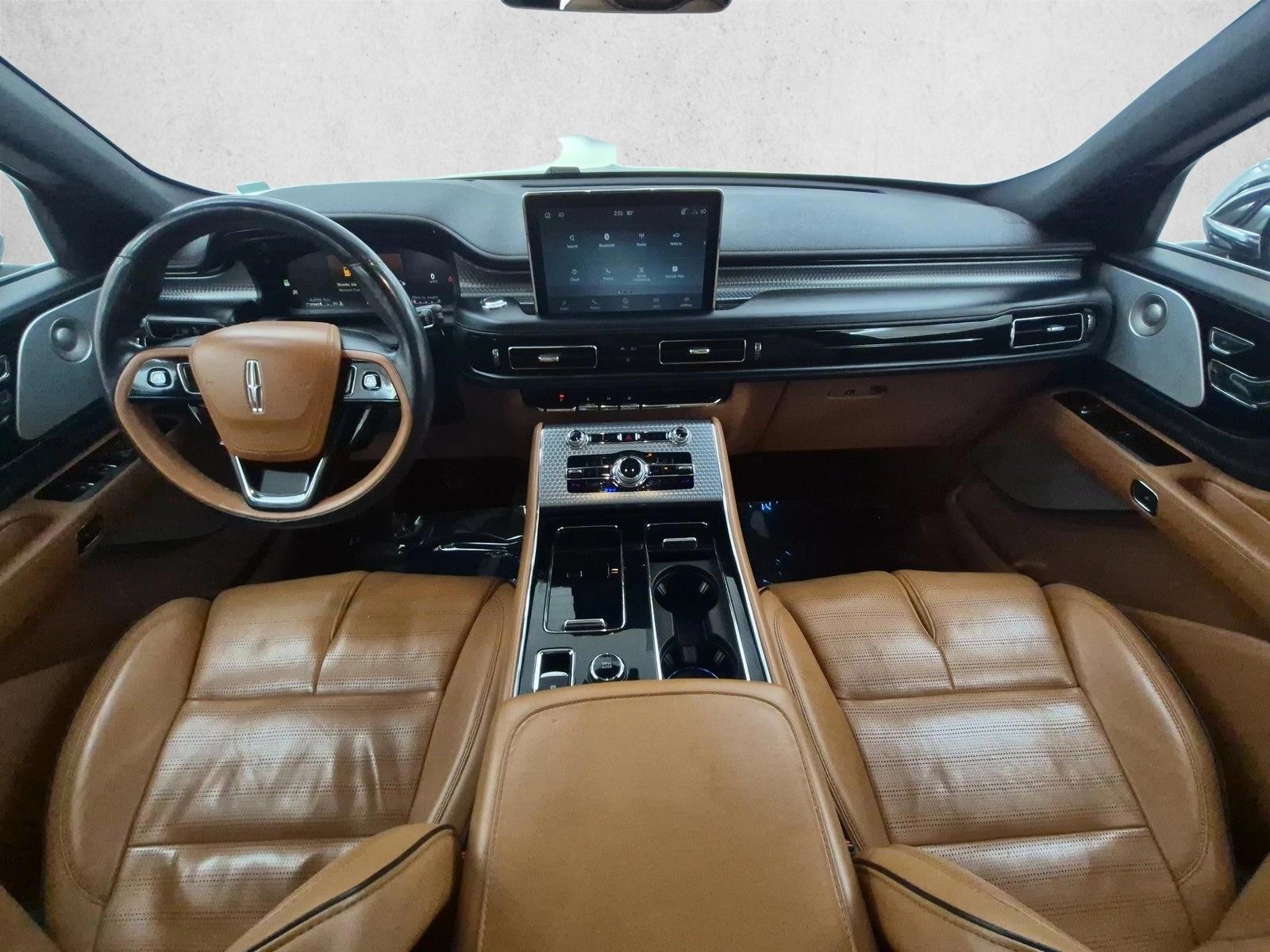 Thumbnail: 2022 Lincoln Aviator - 3