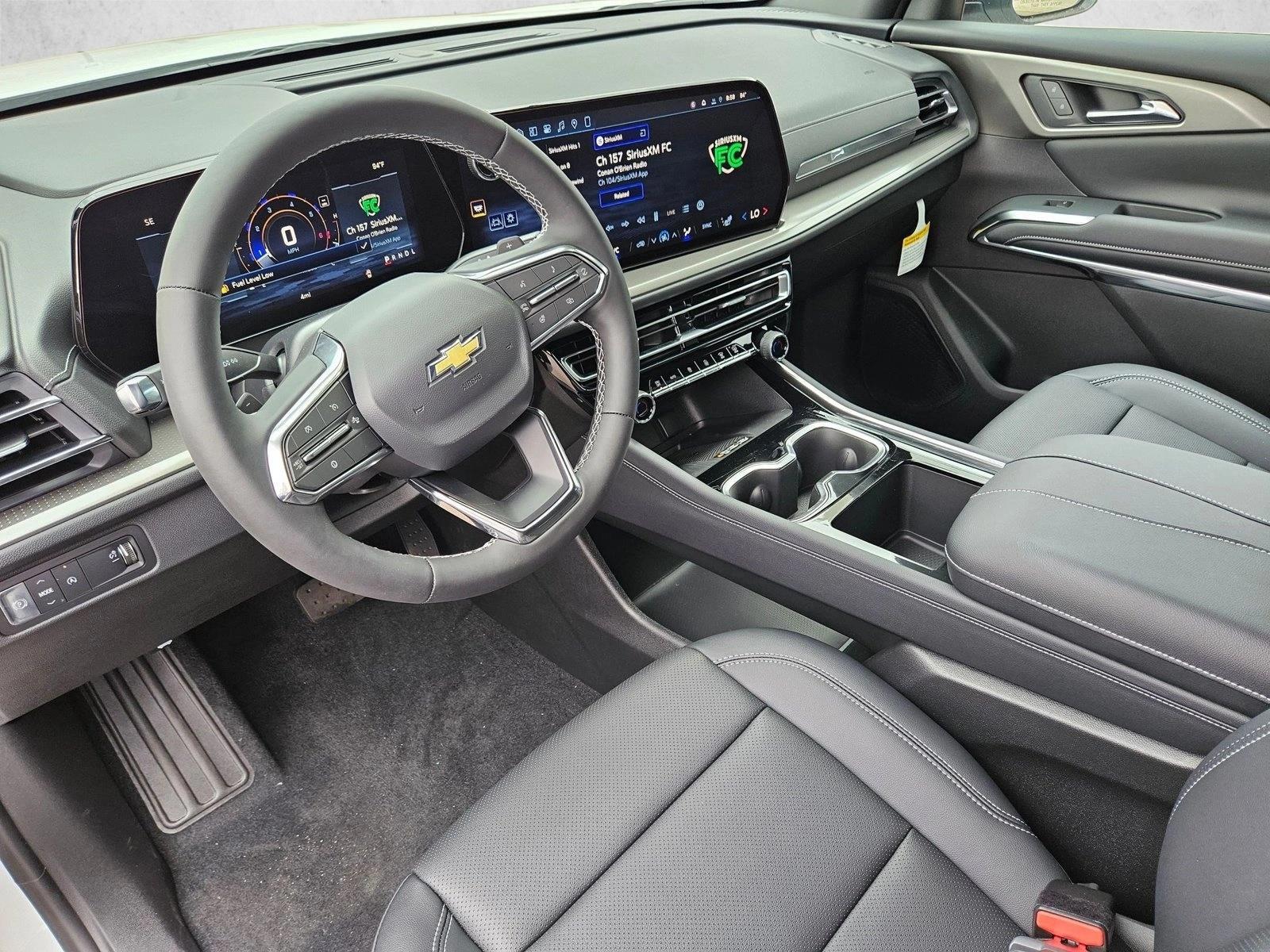 Thumbnail: 2026 Chevrolet Traverse - 3