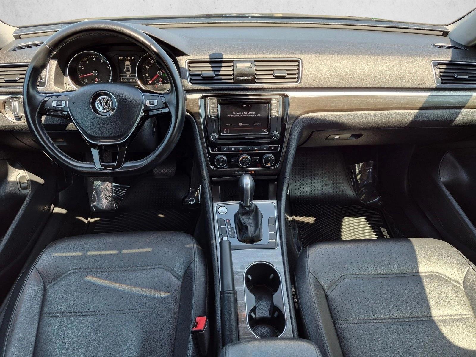 Thumbnail: 2018 Volkswagen Passat - 4