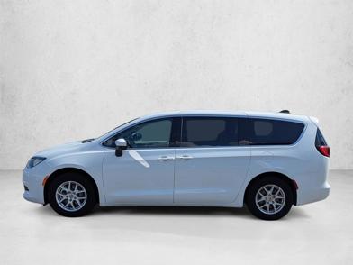 2022 Chrysler Voyager