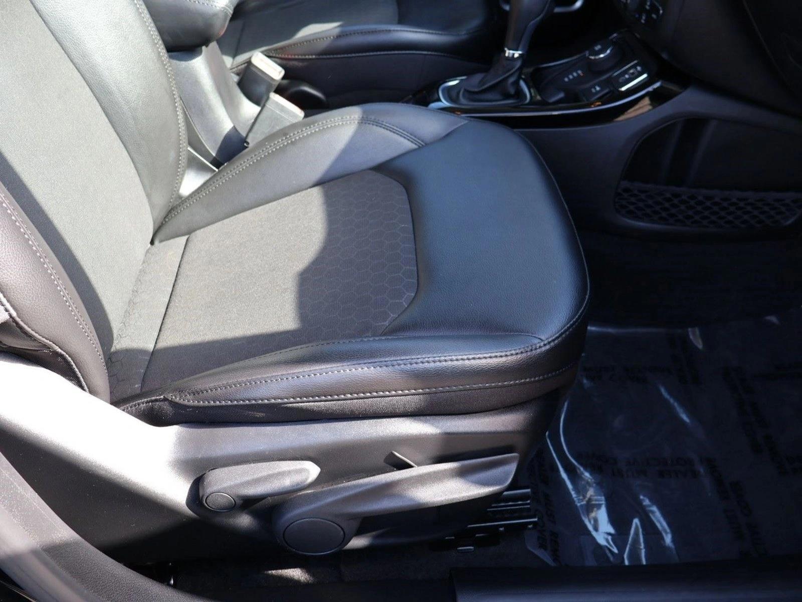 Thumbnail: 2020 Jeep Compass - 6