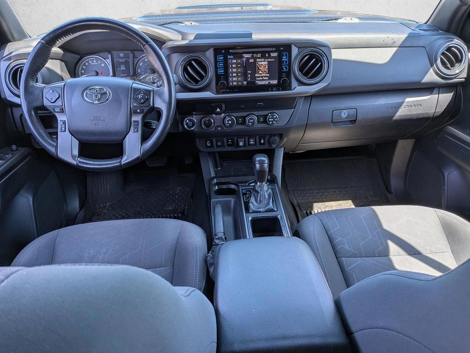 Thumbnail: 2019 Toyota Tacoma - 3