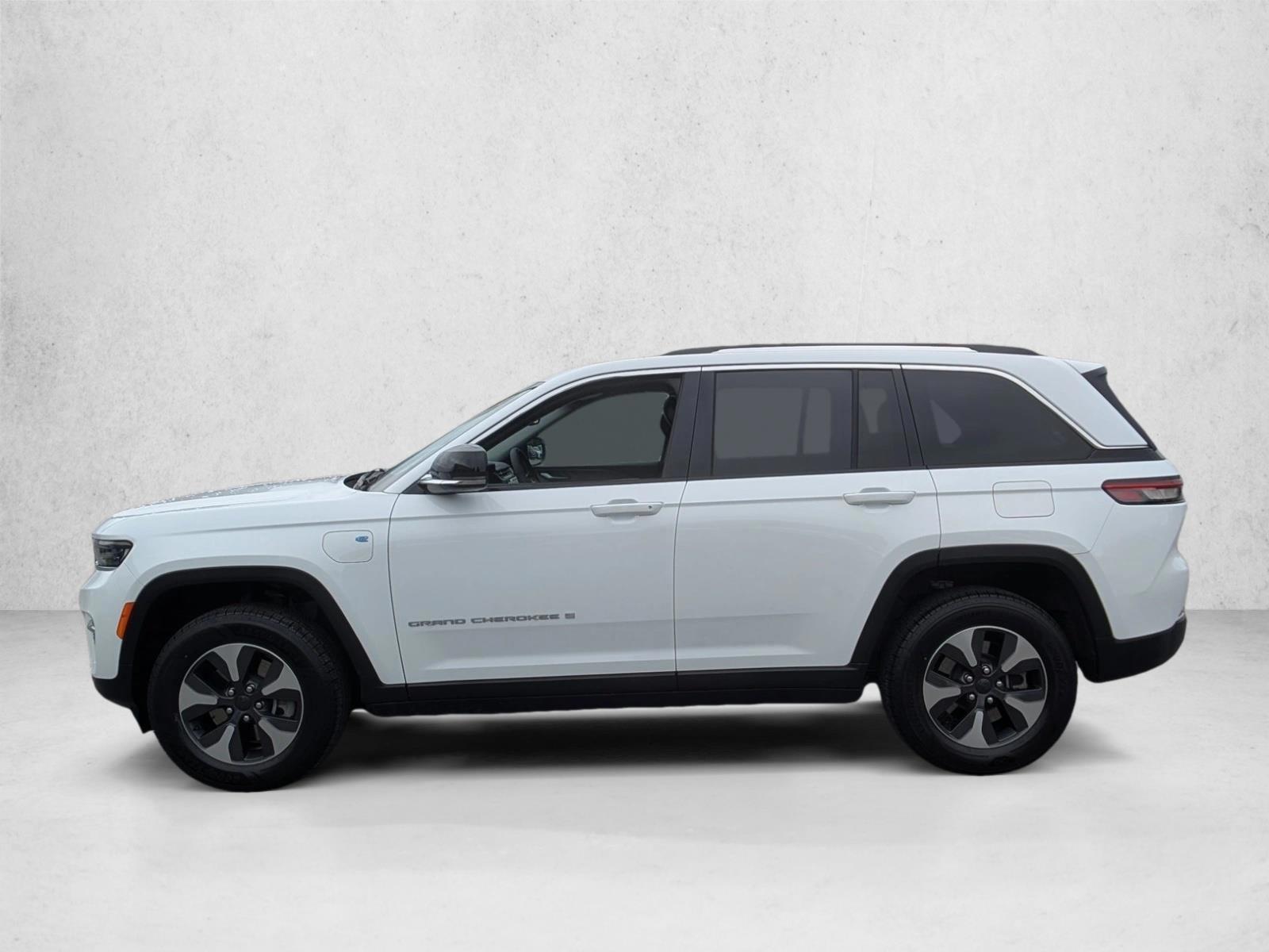 Thumbnail: 2022 Jeep Grand Cherokee - 2