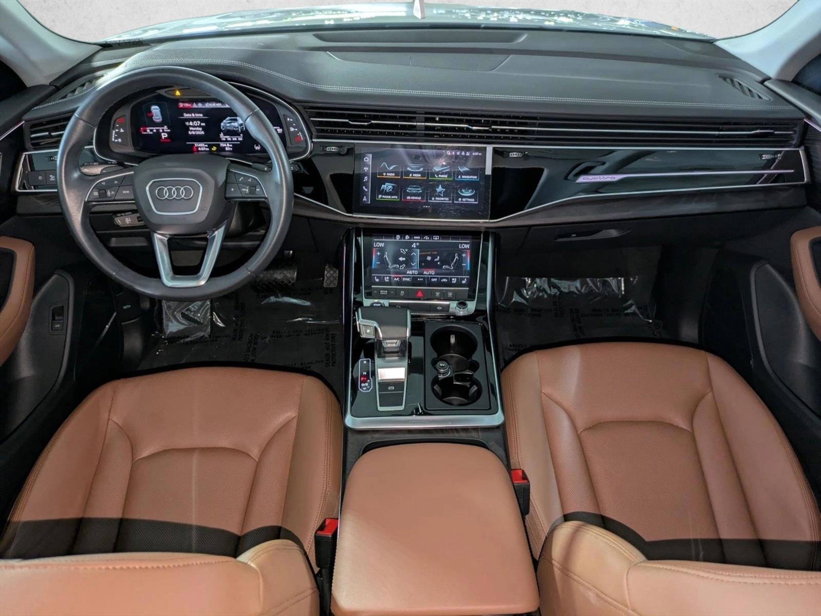Thumbnail: 2023 Audi Q8 - 3