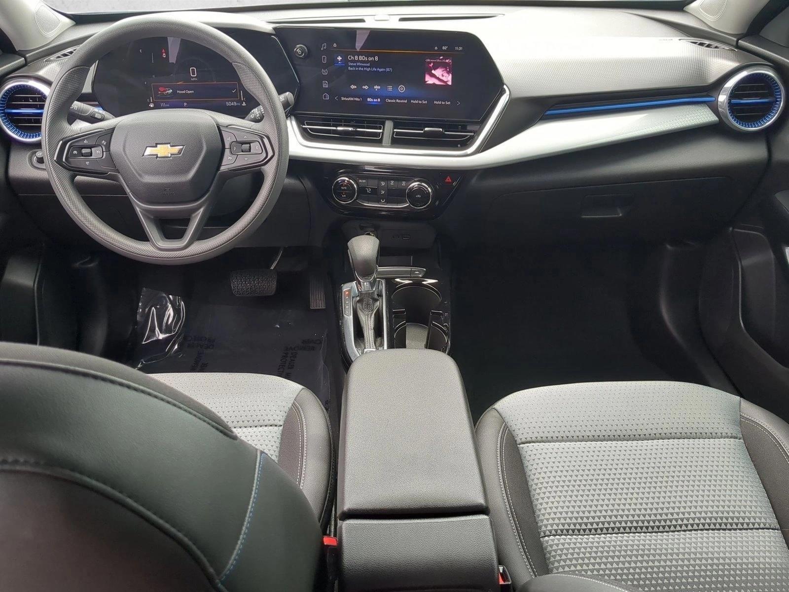 Thumbnail: 2025 Chevrolet Trax - 4