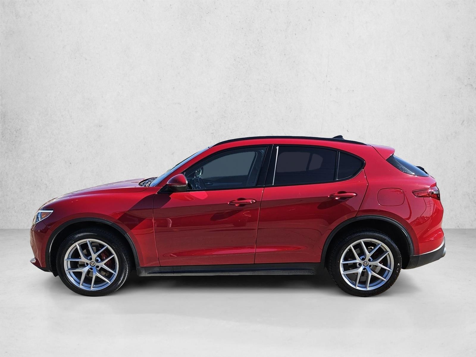 Thumbnail: 2019 Alfa Romeo Stelvio - 2
