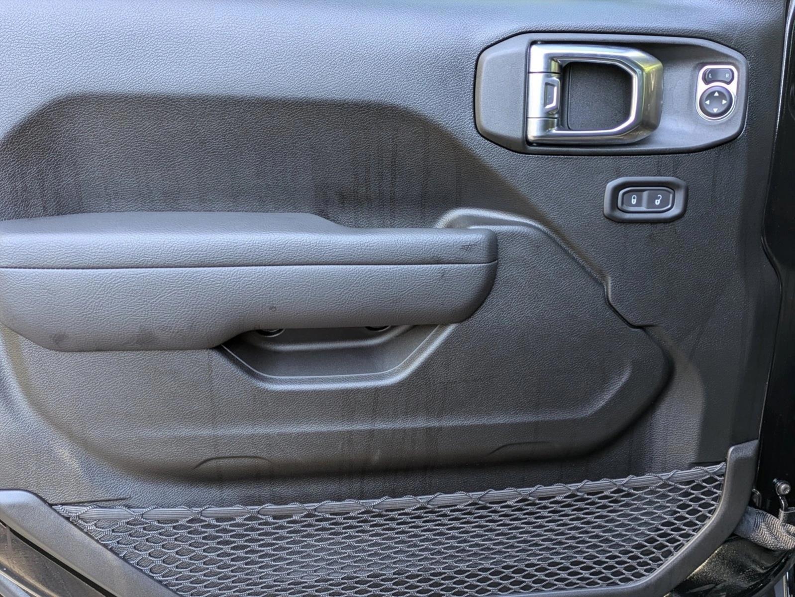 Thumbnail: 2026 Jeep Wrangler - 5