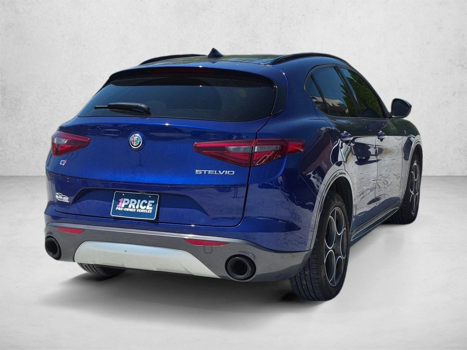 2022 Alfa Romeo Stelvio