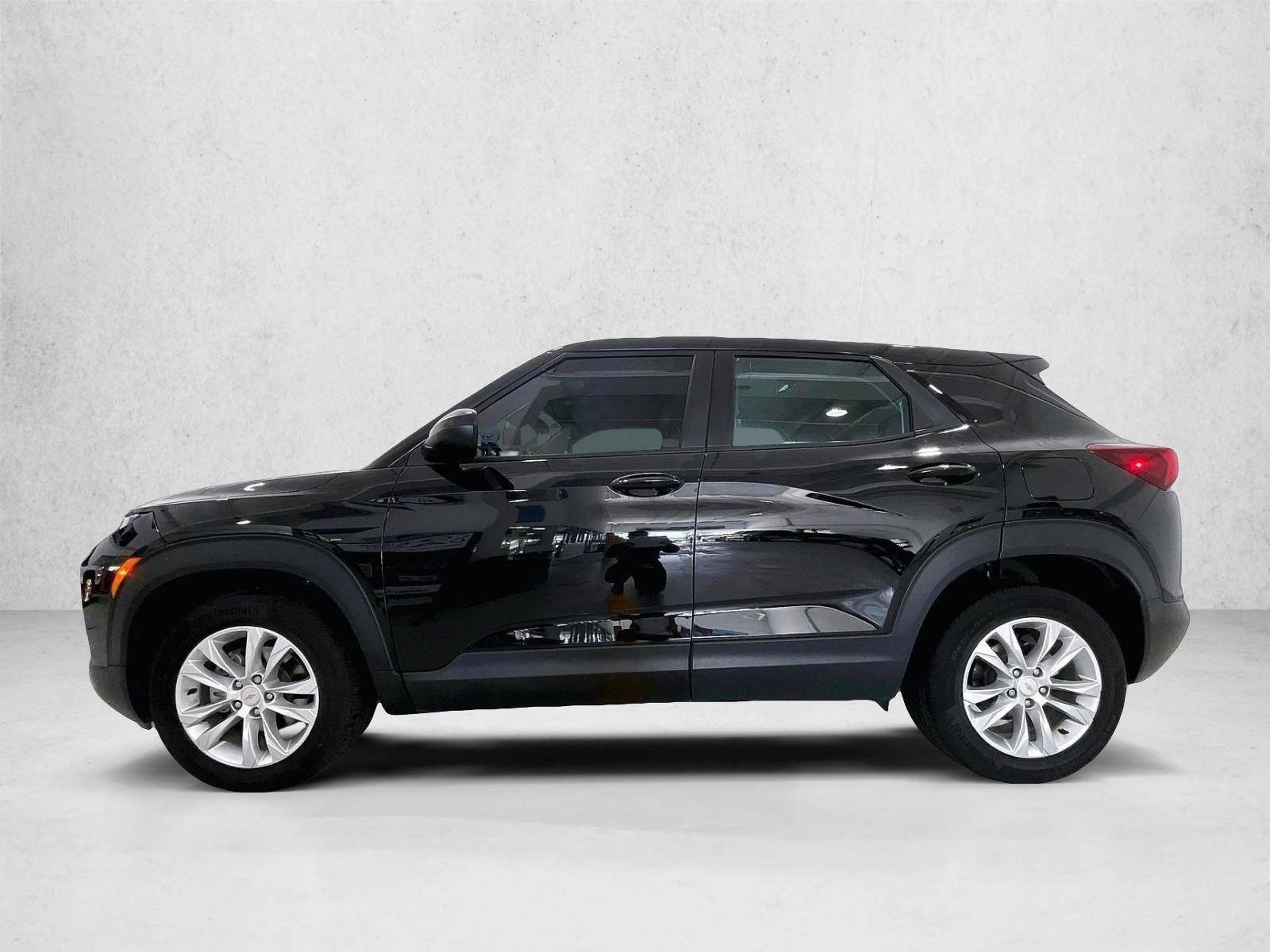 Thumbnail: 2023 Chevrolet TrailBlazer - 2