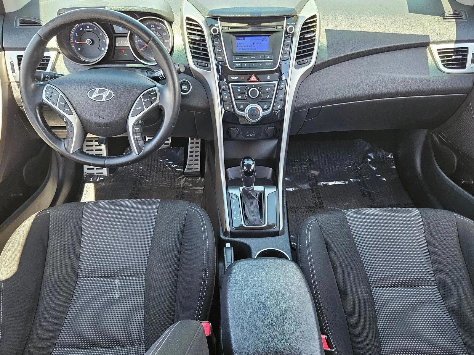 Thumbnail: 2013 Hyundai Elantra - 4