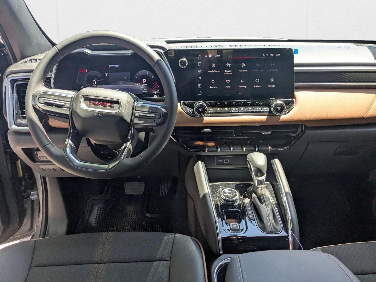 Thumbnail: 2025 GMC Canyon - 3