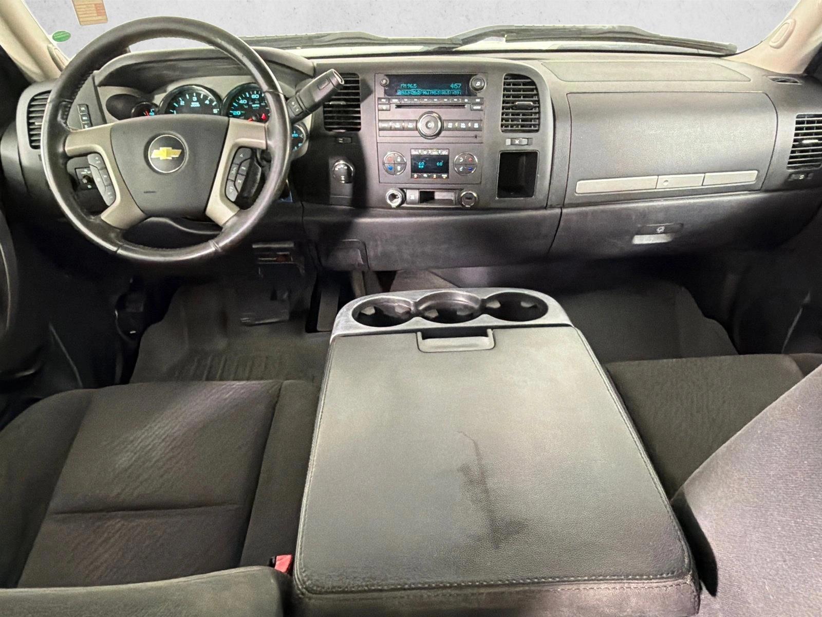 Thumbnail: 2011 Chevrolet Silverado 1500 - 3