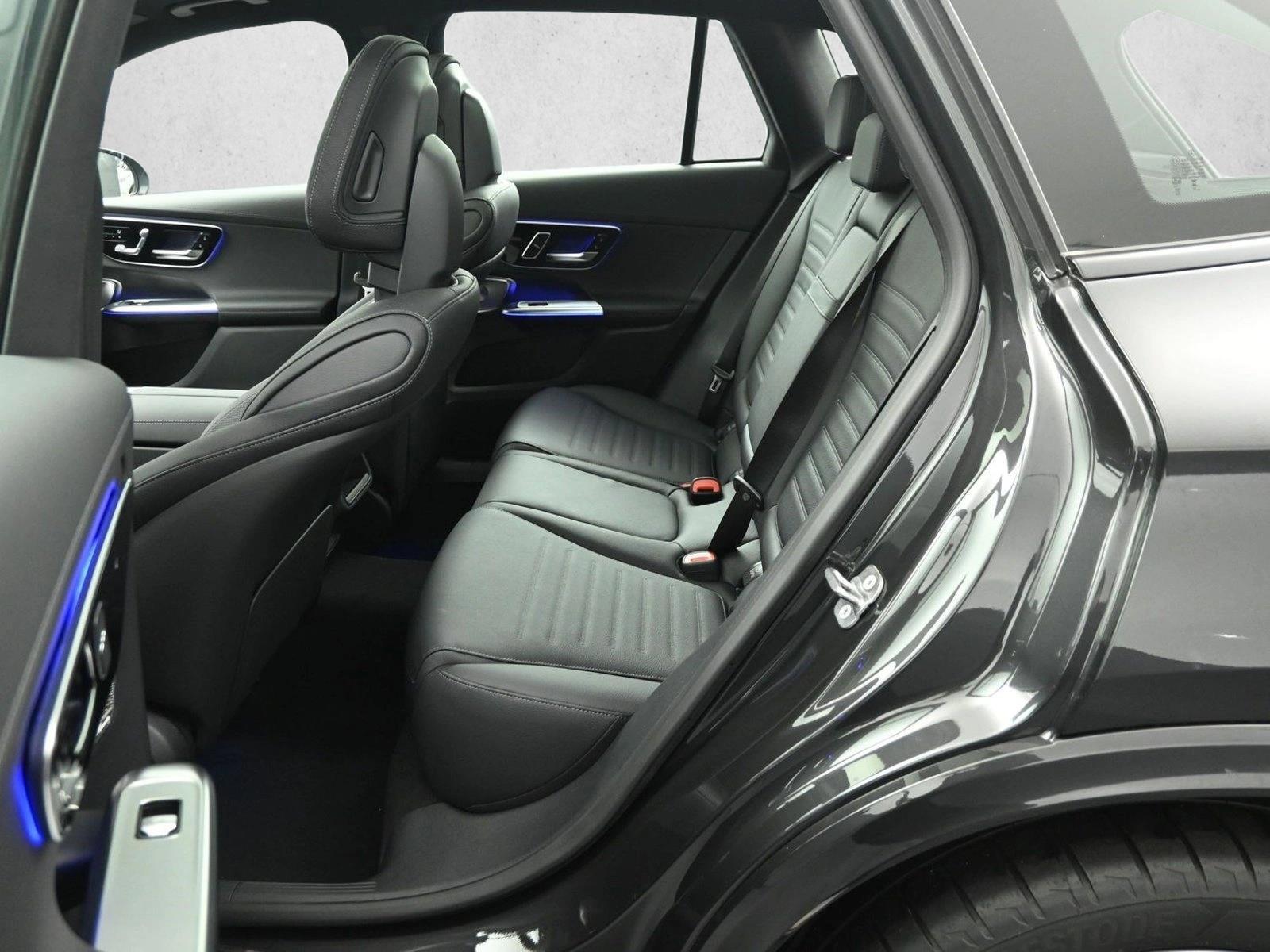 Thumbnail: 2026 Mercedes-Benz GLC - 3