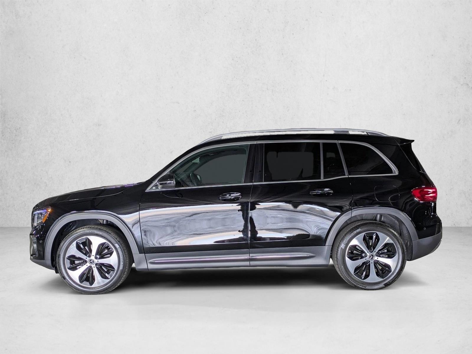 Thumbnail: 2025 Mercedes-Benz GLB - 2