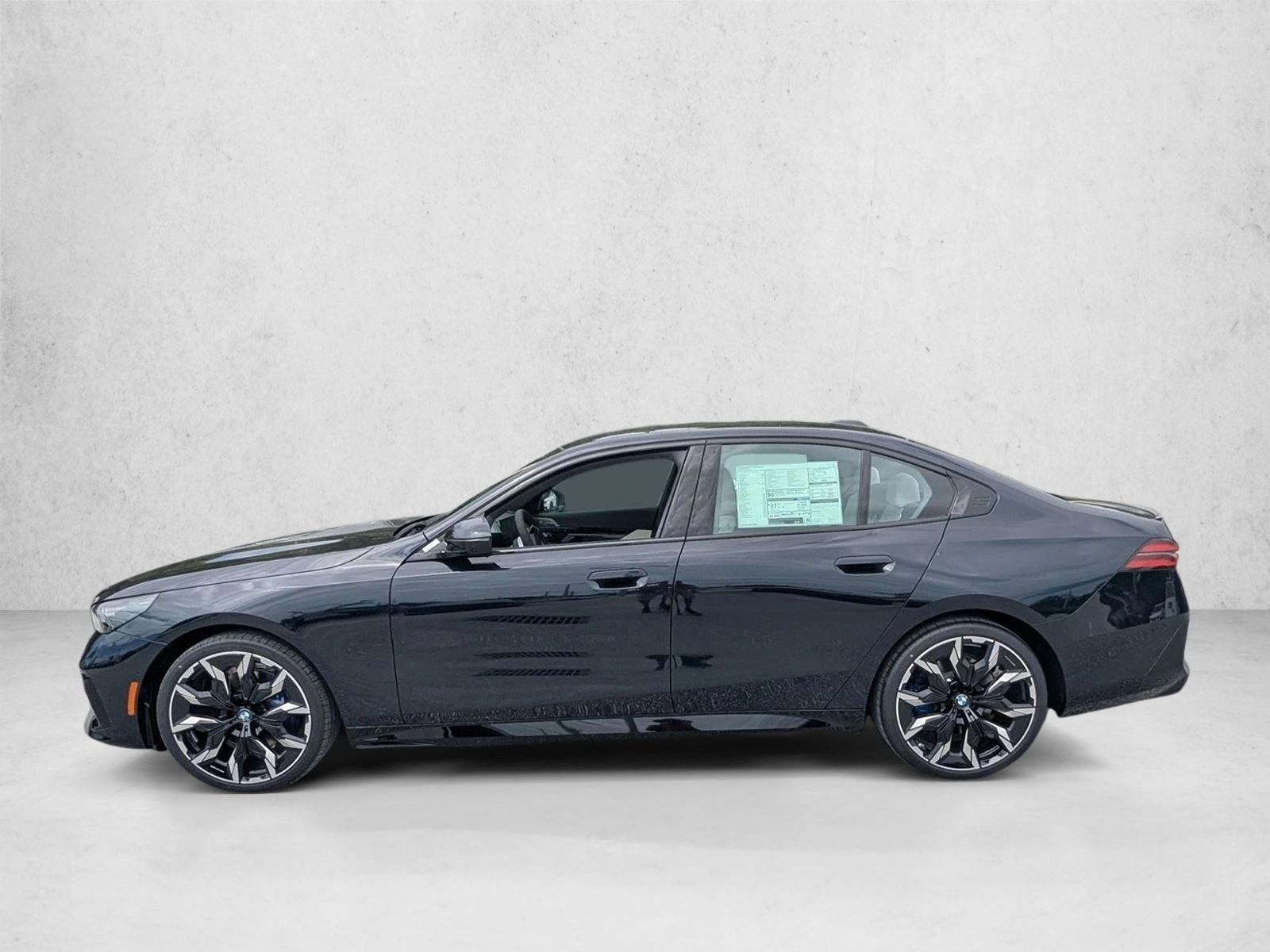 Thumbnail: 2026 BMW 5 Series - 2