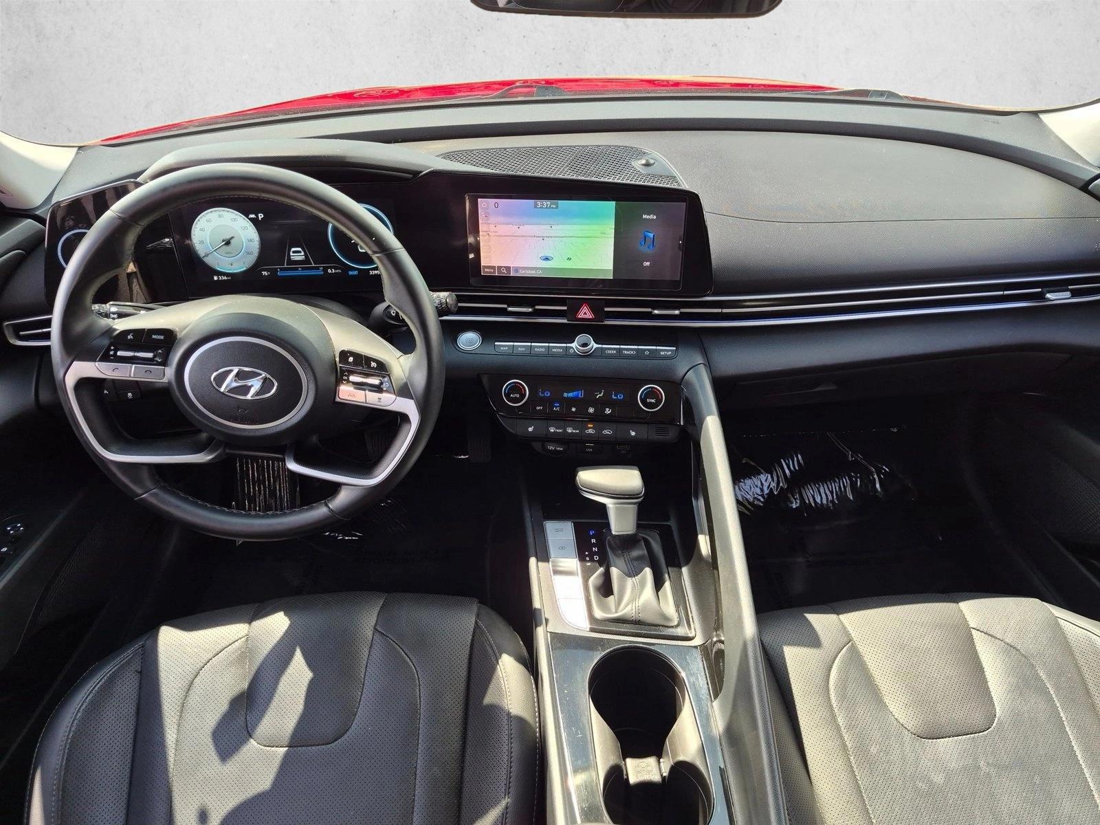 Thumbnail: 2023 Hyundai Elantra - 3