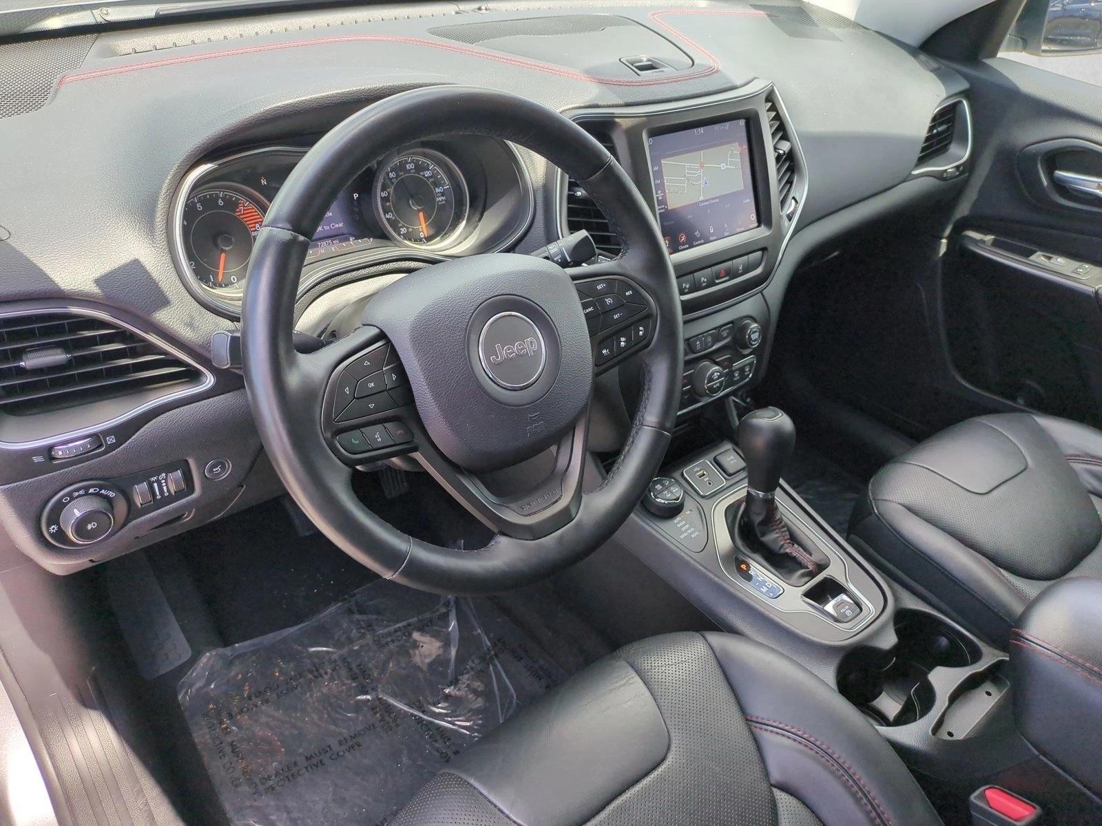 Thumbnail: 2019 Jeep Cherokee - 3