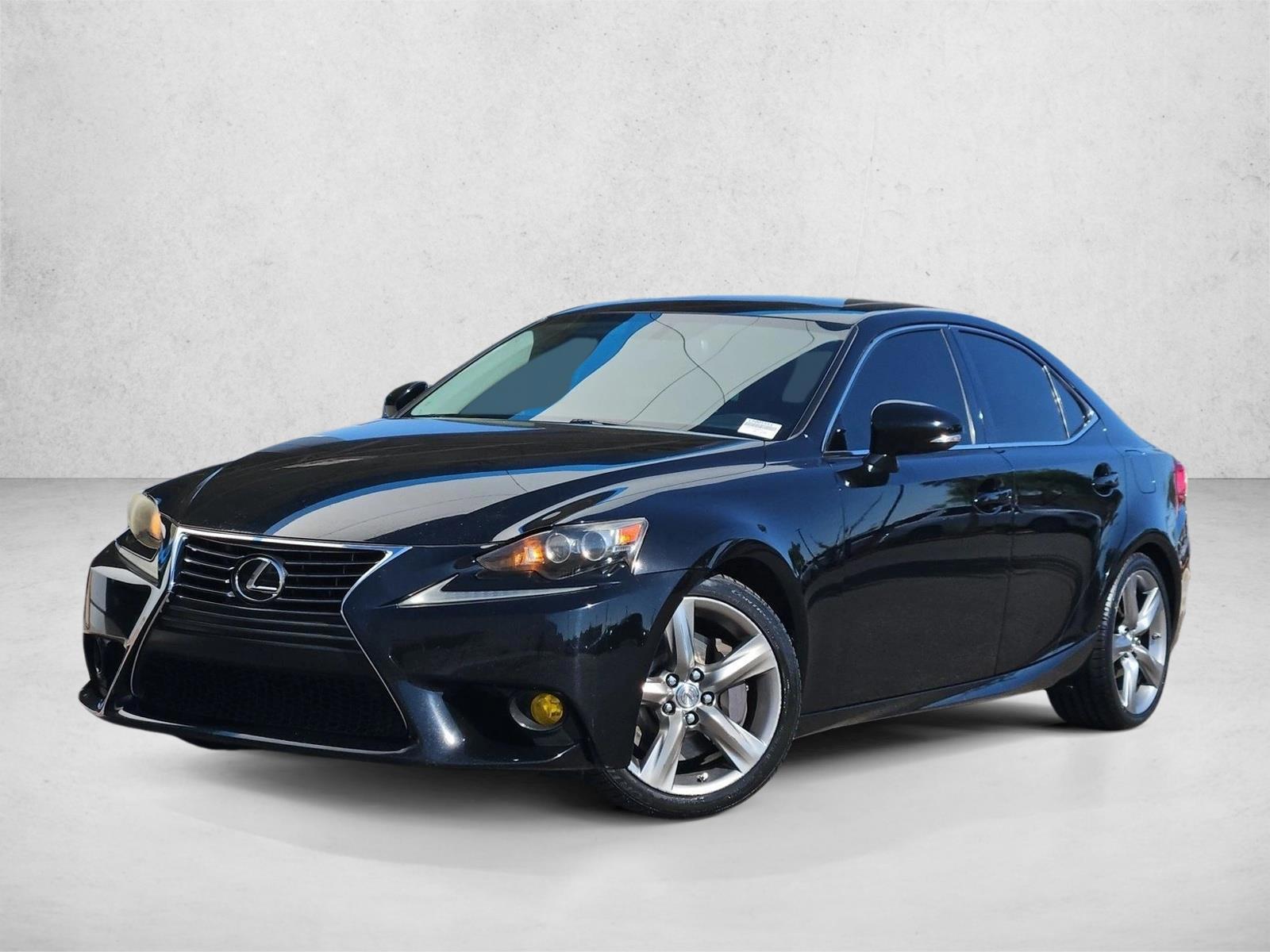 Thumbnail: 2014 Lexus IS - 2