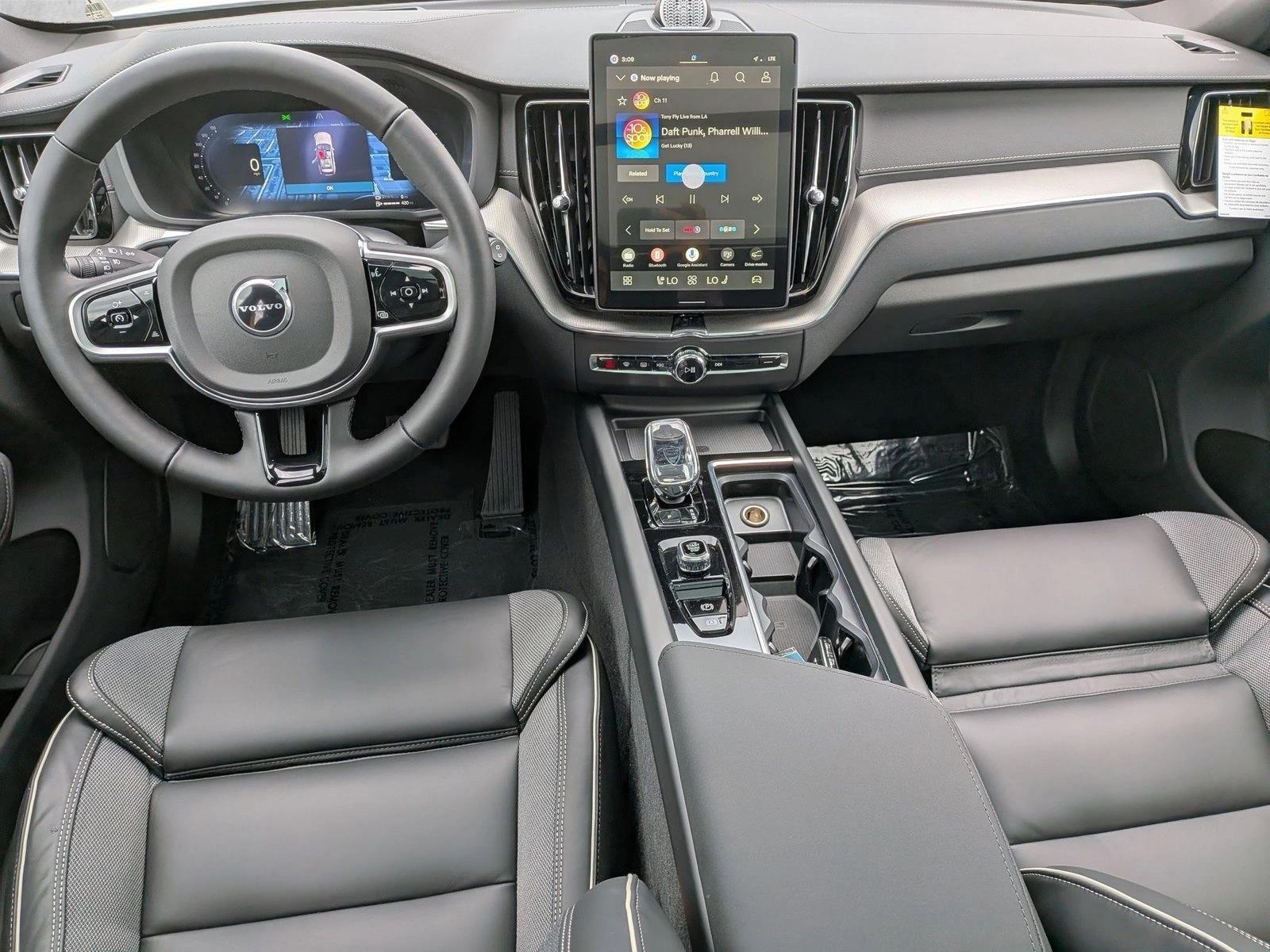 Thumbnail: 2026 Volvo XC60 - 3