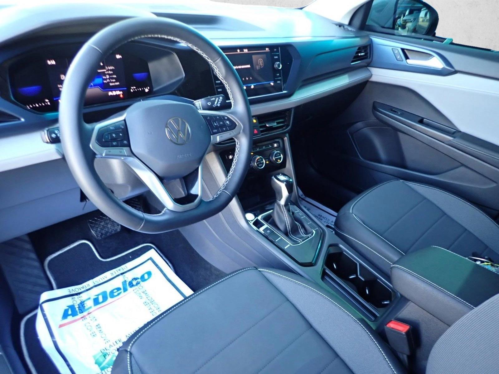 Thumbnail: 2024 Volkswagen Taos - 3