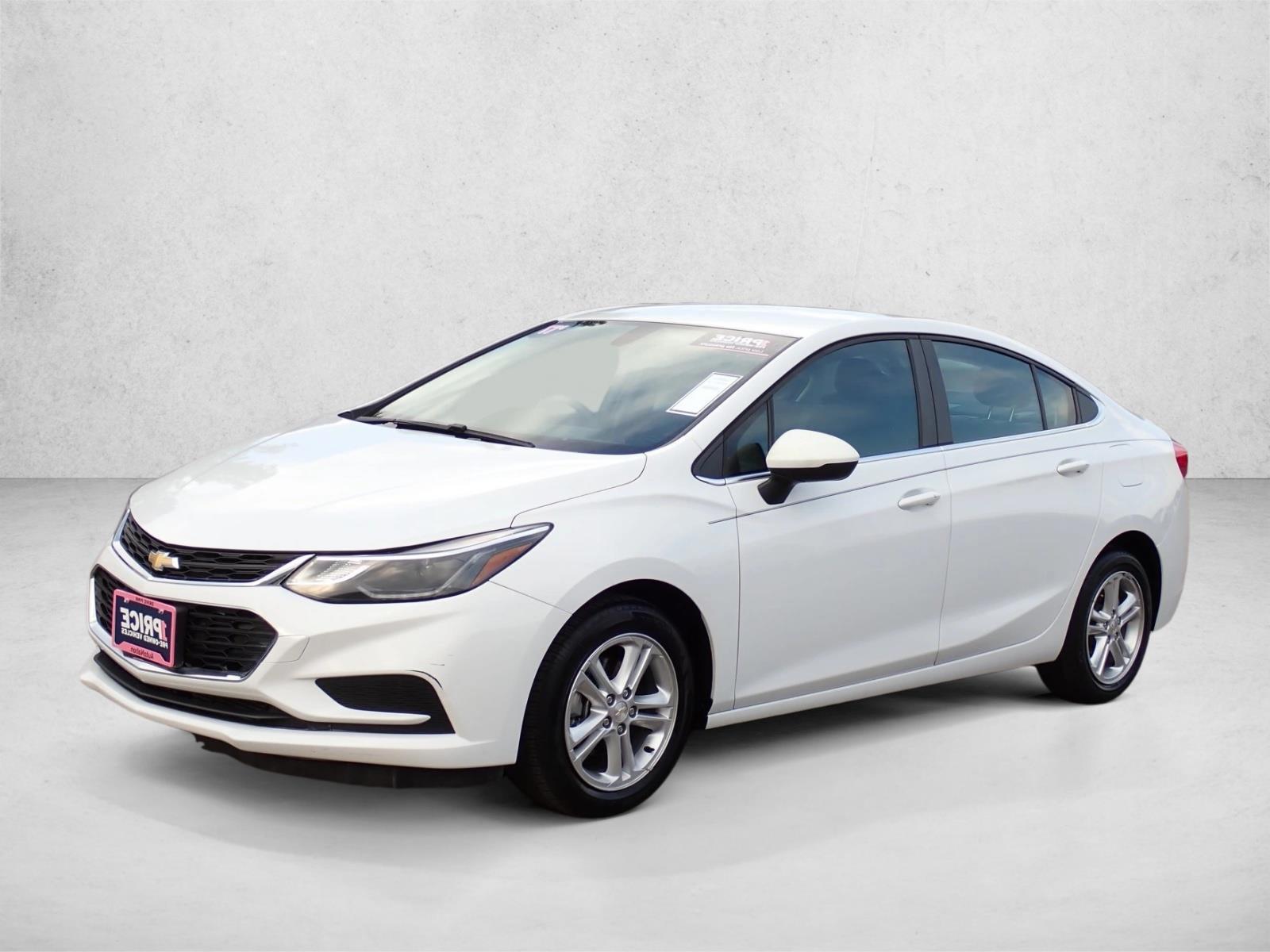 Thumbnail: 2017 Chevrolet Cruze - 1