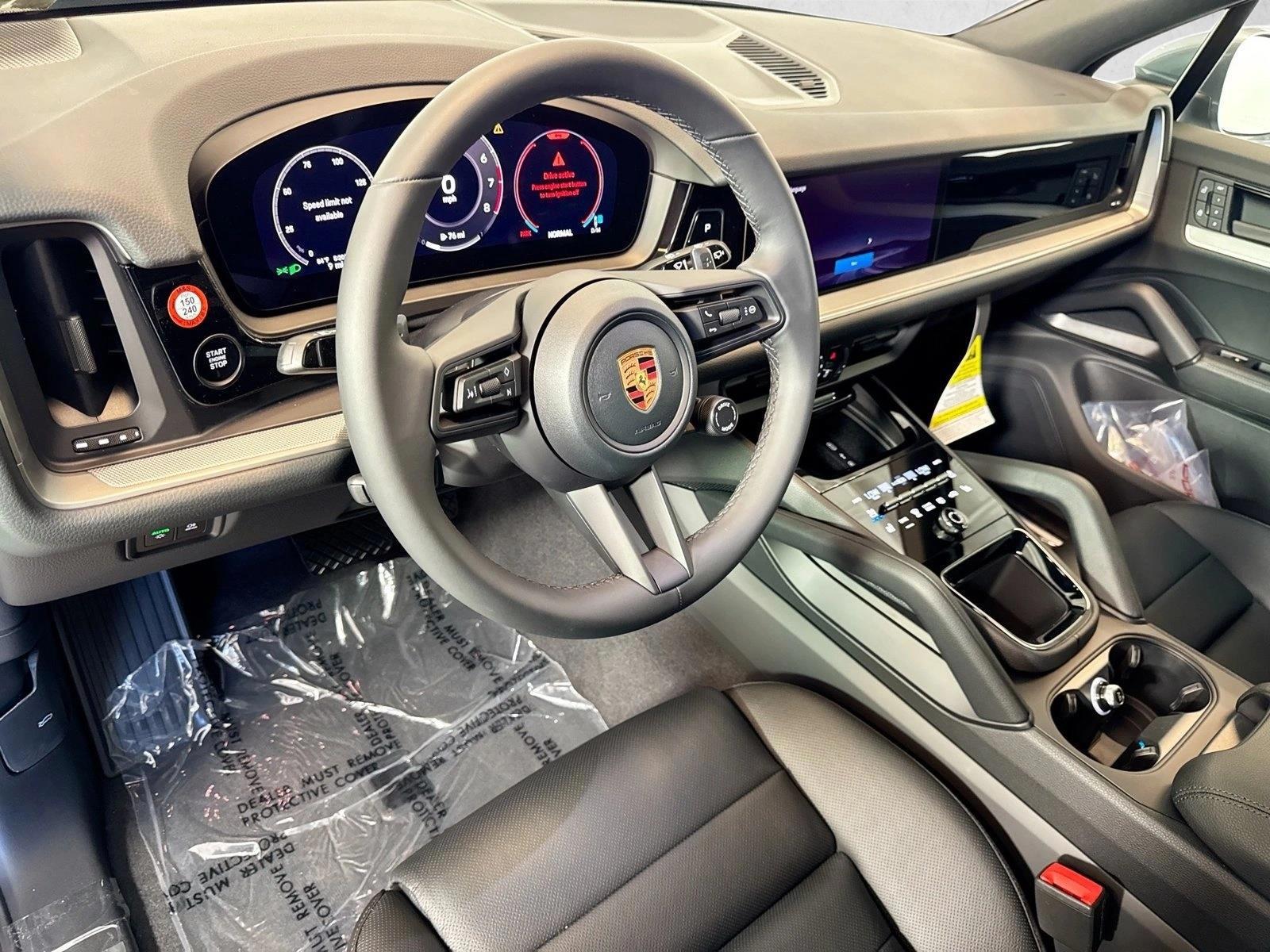 Thumbnail: 2026 Porsche Cayenne - 3