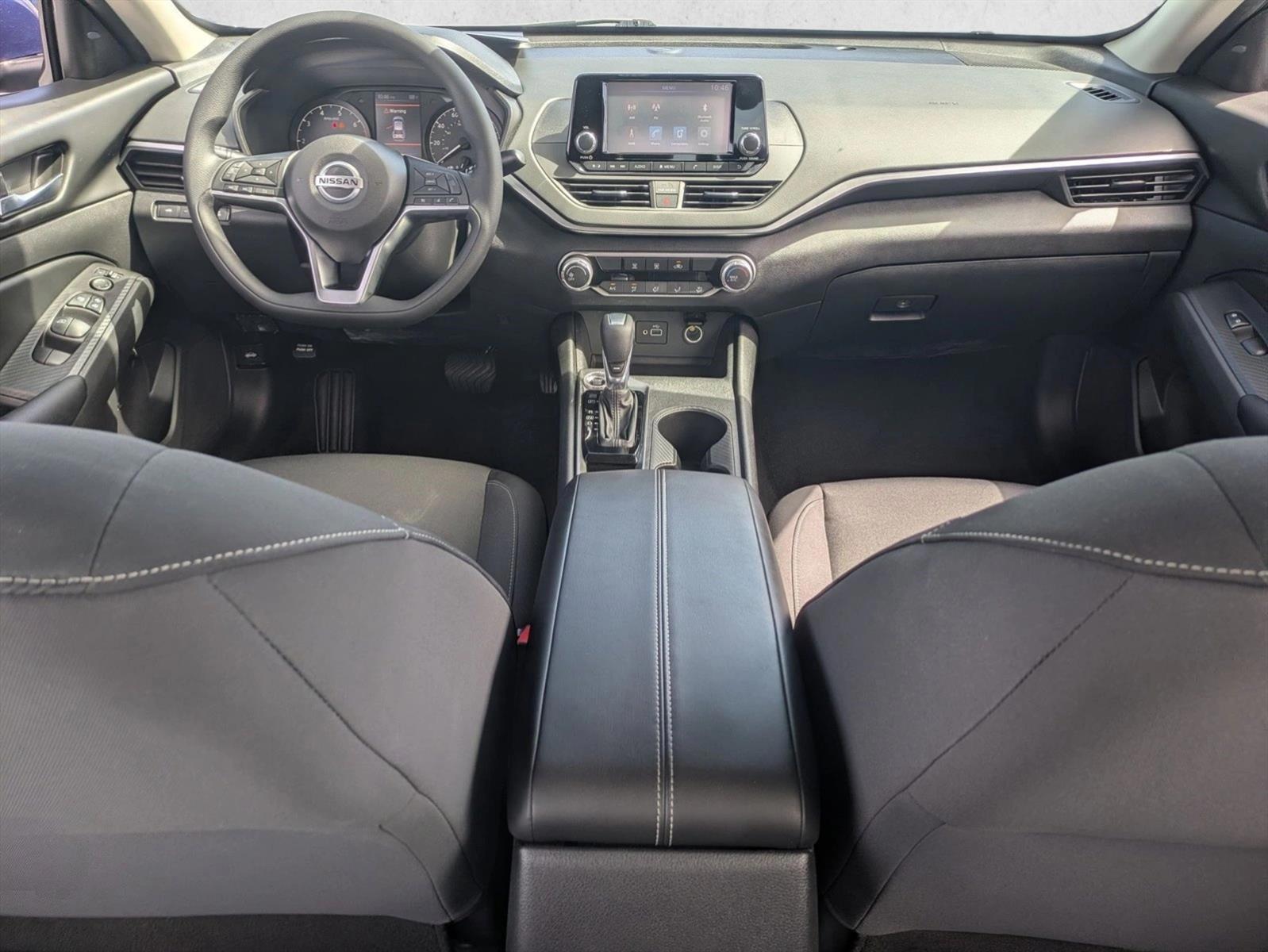 Thumbnail: 2021 Nissan Altima - 3