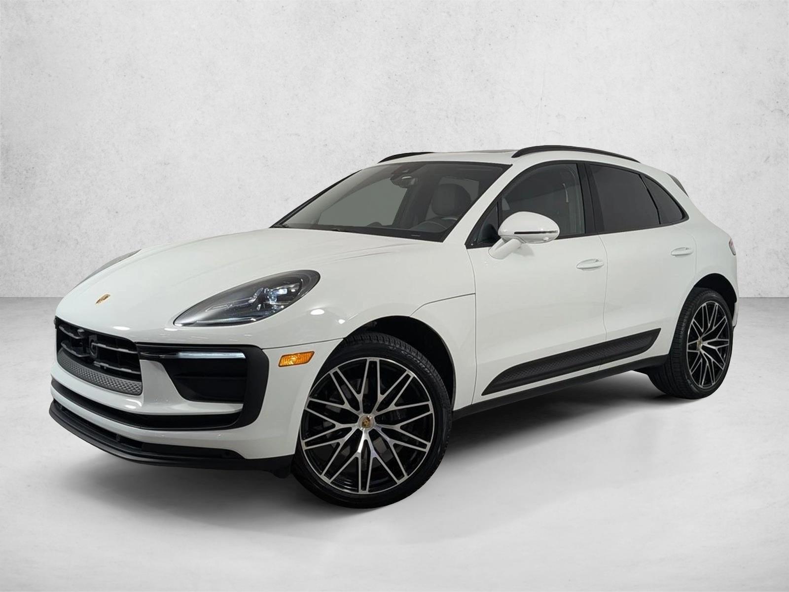 Thumbnail: 2026 Porsche Macan - 1