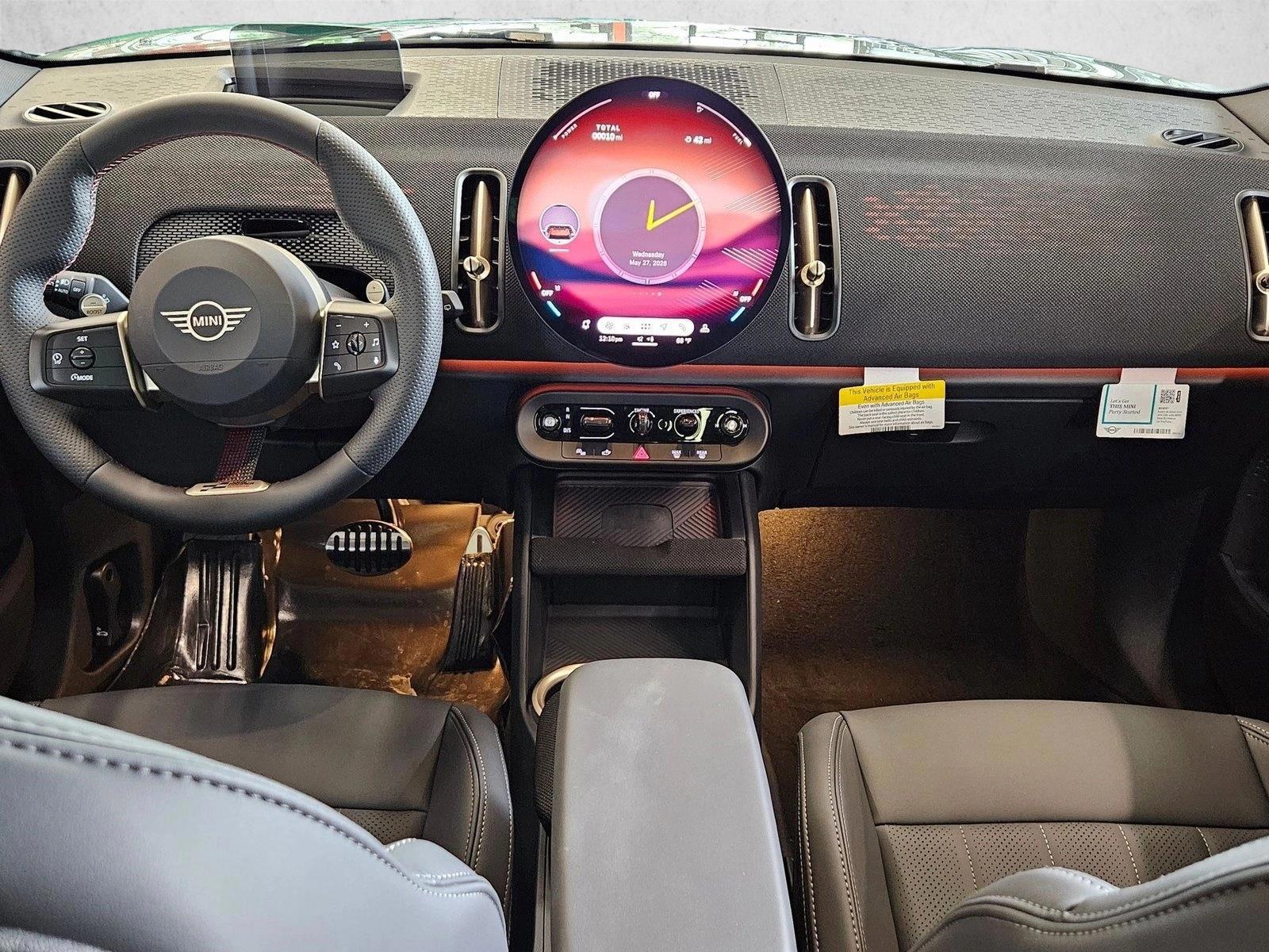 Thumbnail: 2027 MINI Cooper Countryman - 3