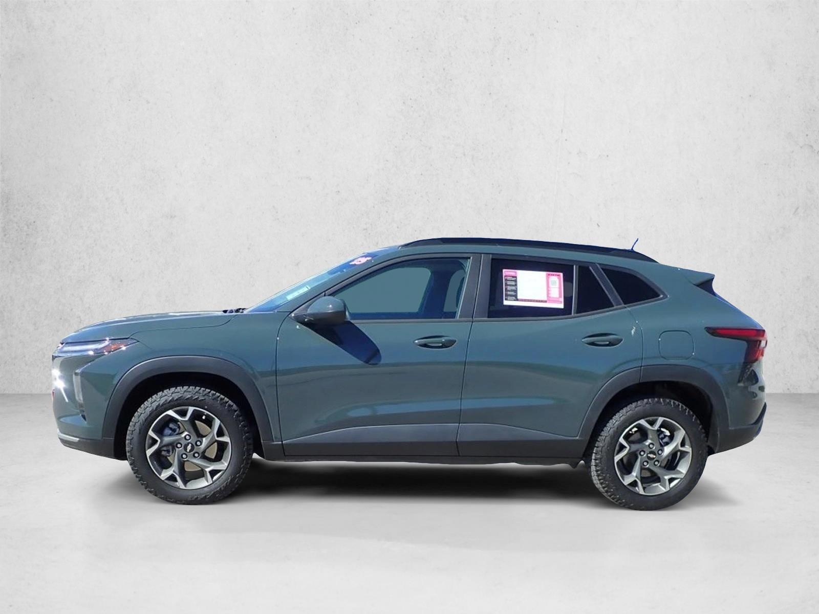 Thumbnail: 2025 Chevrolet Trax - 2