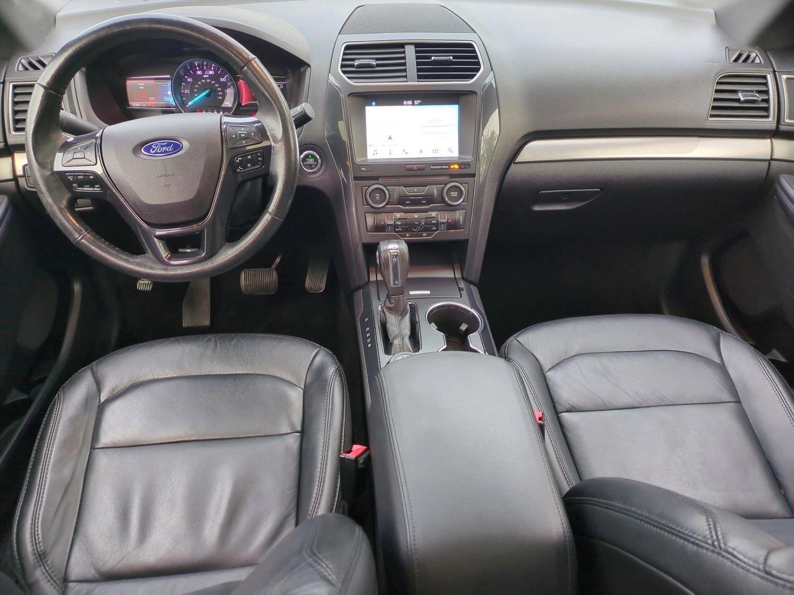 Thumbnail: 2018 Ford Explorer - 3