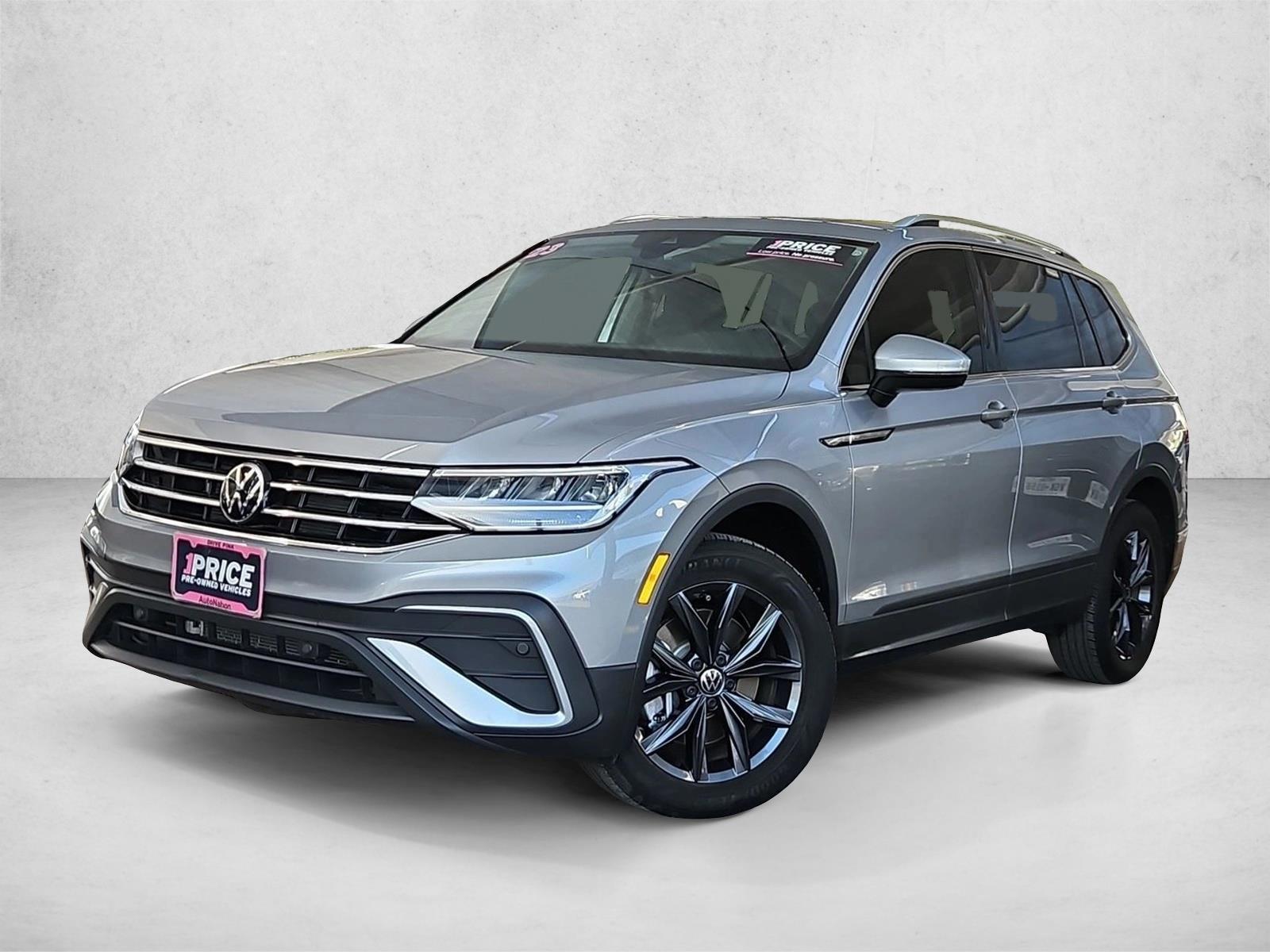 Thumbnail: 2023 Volkswagen Tiguan - 1