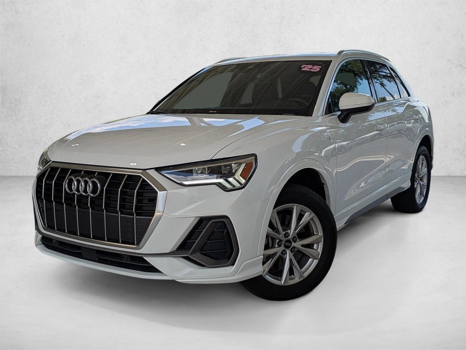 Thumbnail: 2025 Audi Q3 - 1